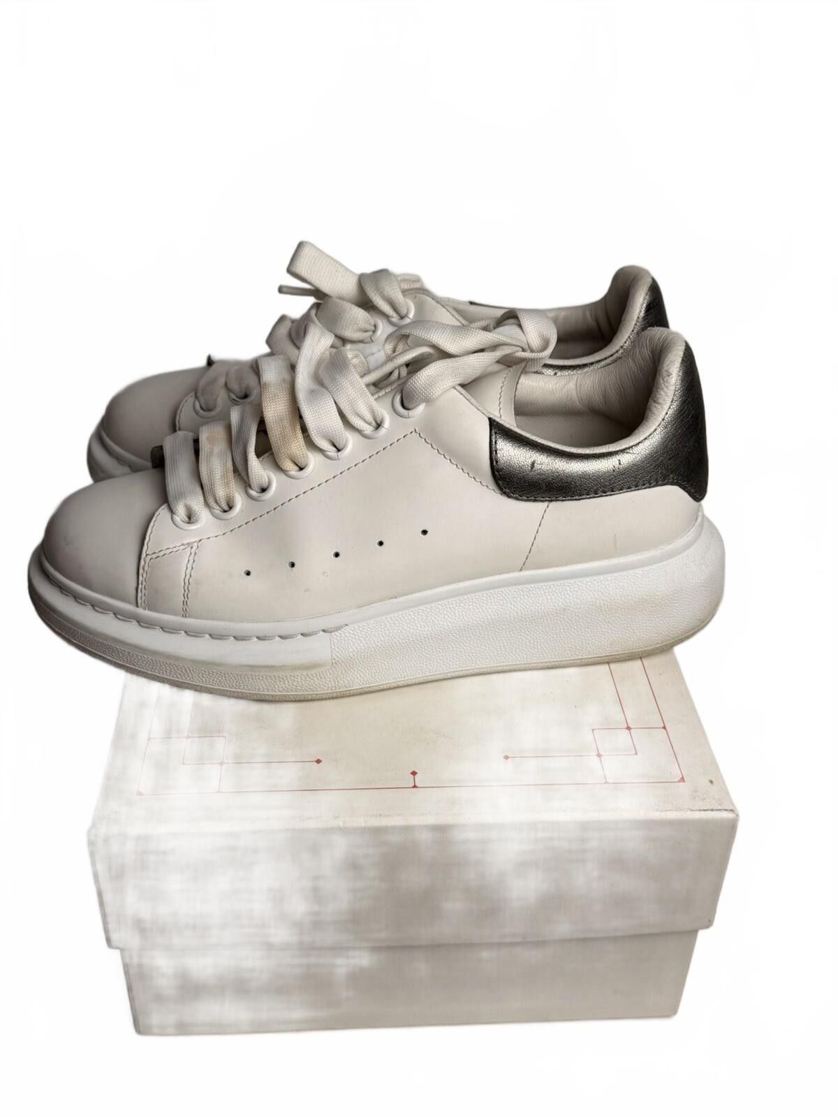 Alexander McQueen Alexander McQueen Oversized Sneakers White Metallic Silver Size US 8 / EU 41 - 3 Thumbnail