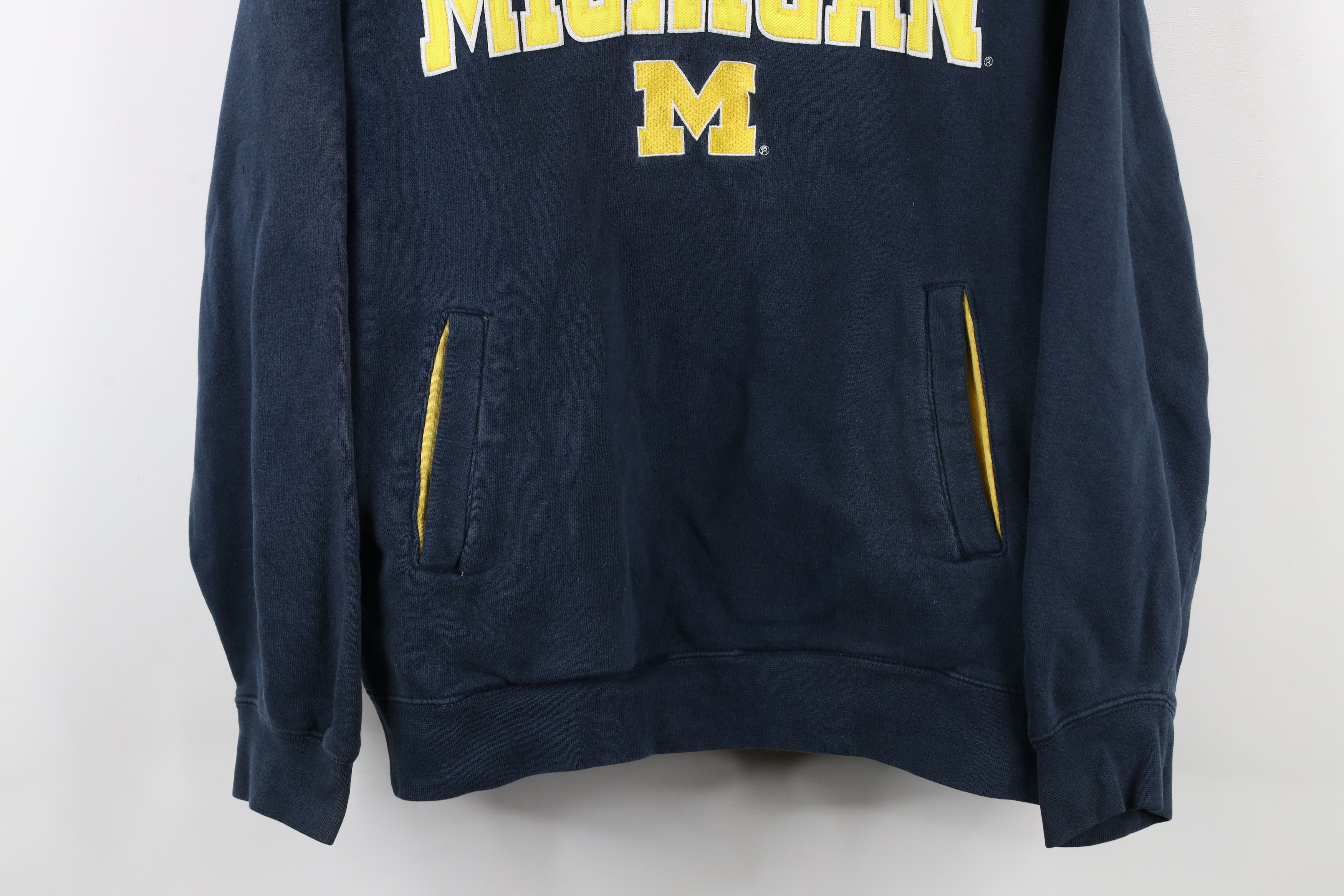 Vintage Vintage 90s University of Michigan Hoodie Sweatshirt Blue Size US L / EU 52-54 / 3 - 3 Thumbnail