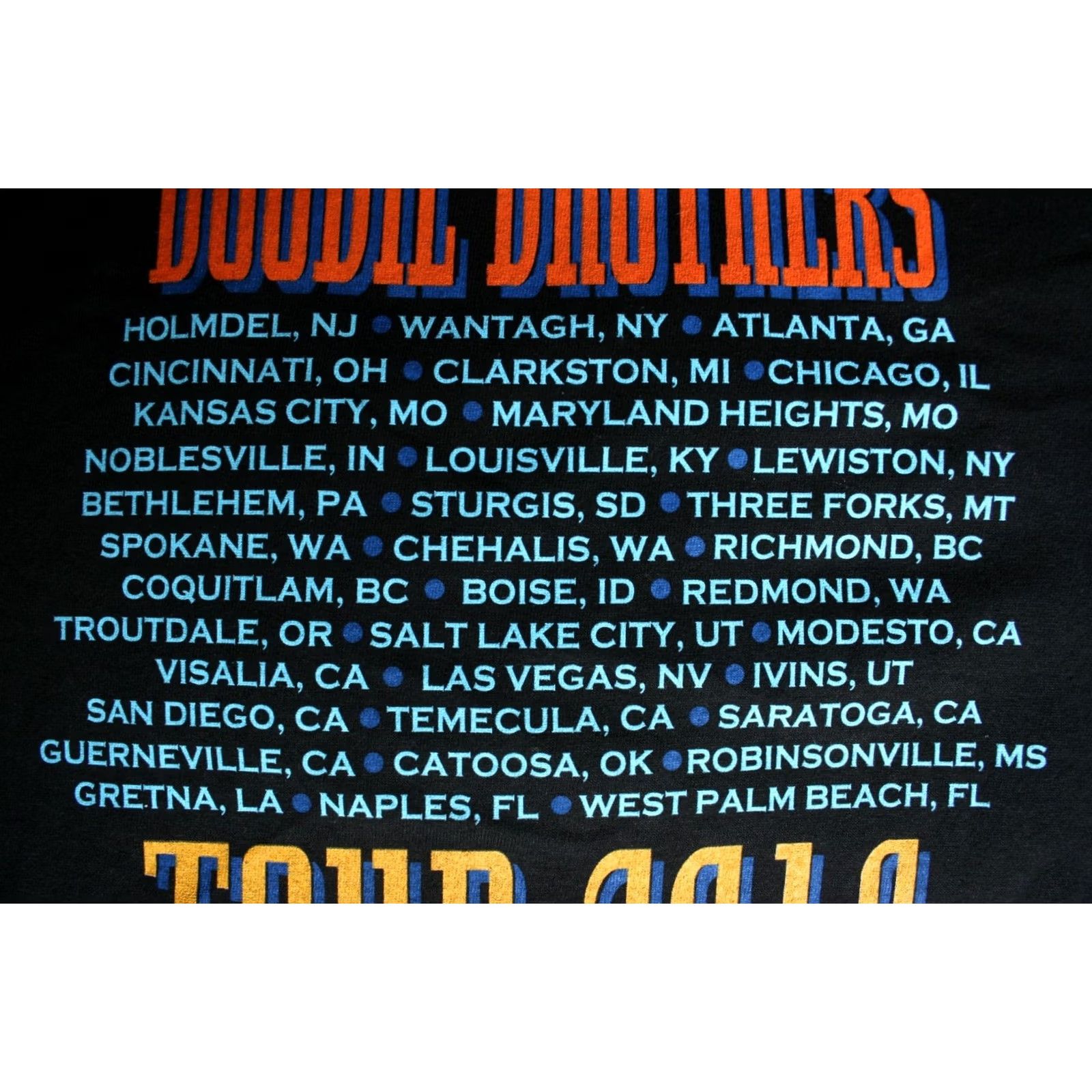 Anvil VINTAGE ANVIL Doobie Brothers 2010 Concert Tour Band T-Shirt Sz. 2X Mens Black Cotton Short Sleeve Crew Neck 2XL 2010-2019 Size US XXL / EU 58 / 5 - 5 Thumbnail