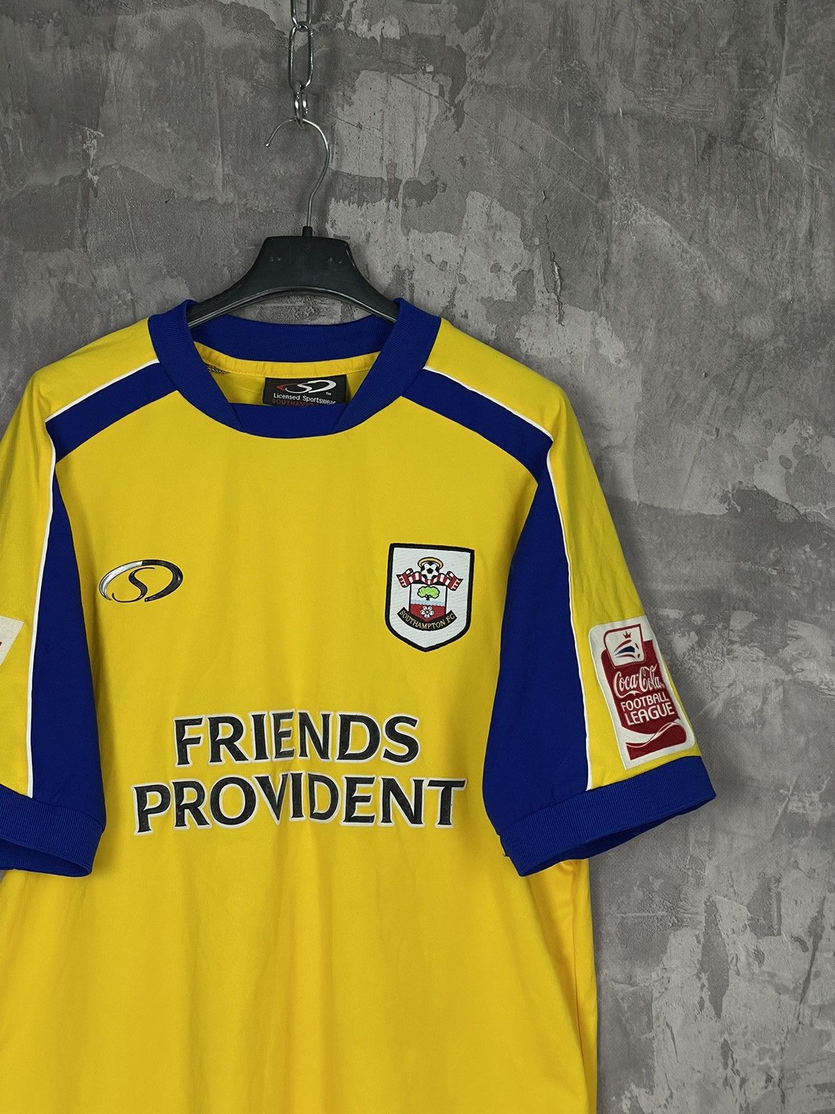 Vintage Southampton 2003 Original Away Shirt (Excellent),Mens size M Size US M / EU 48-50 / 2 - 4 Thumbnail