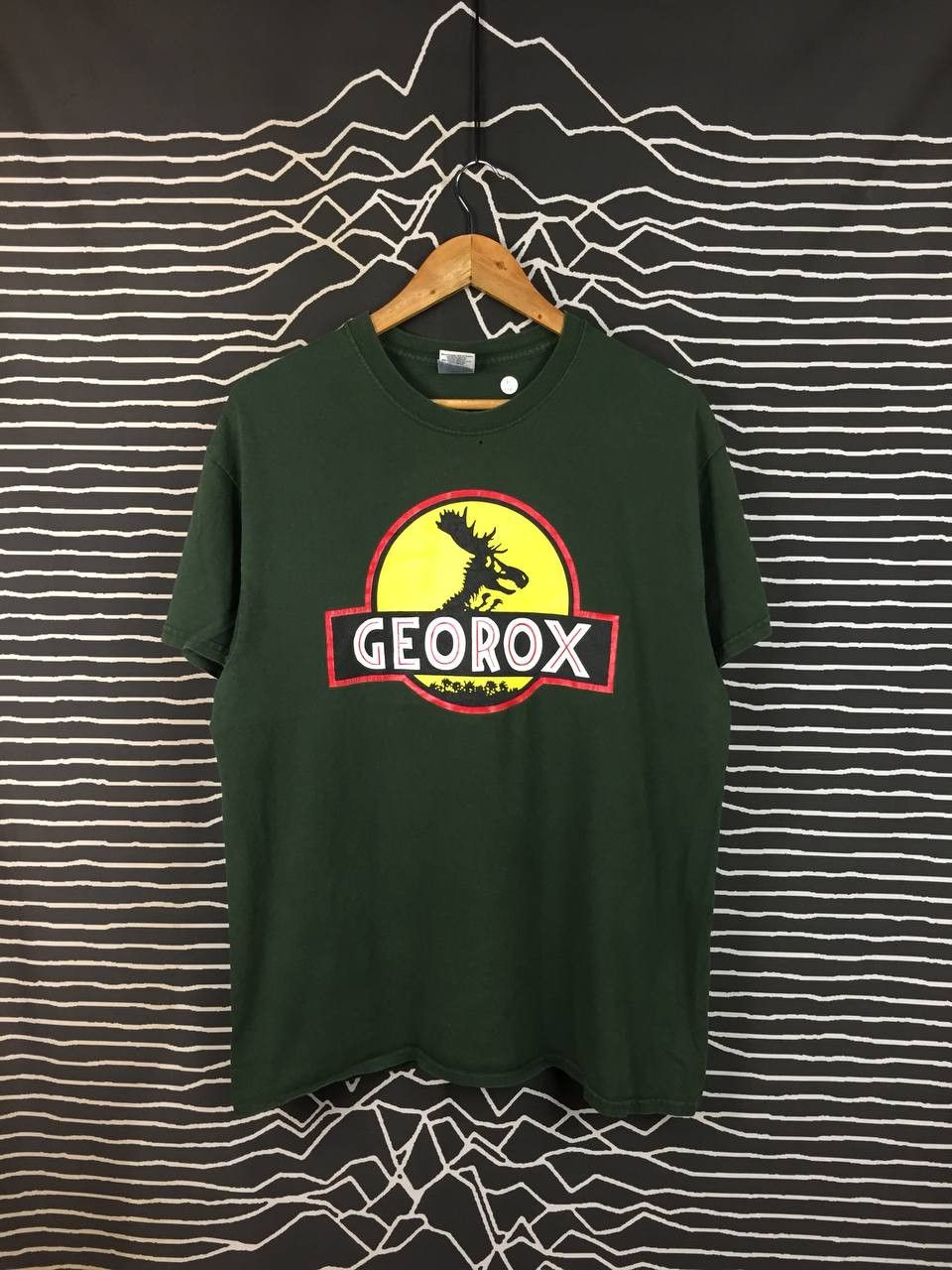 Vintage GEOROX Moose Jurassic Park Parody Tee Size L Size US L / EU 52-54 / 3 - 2 Thumbnail