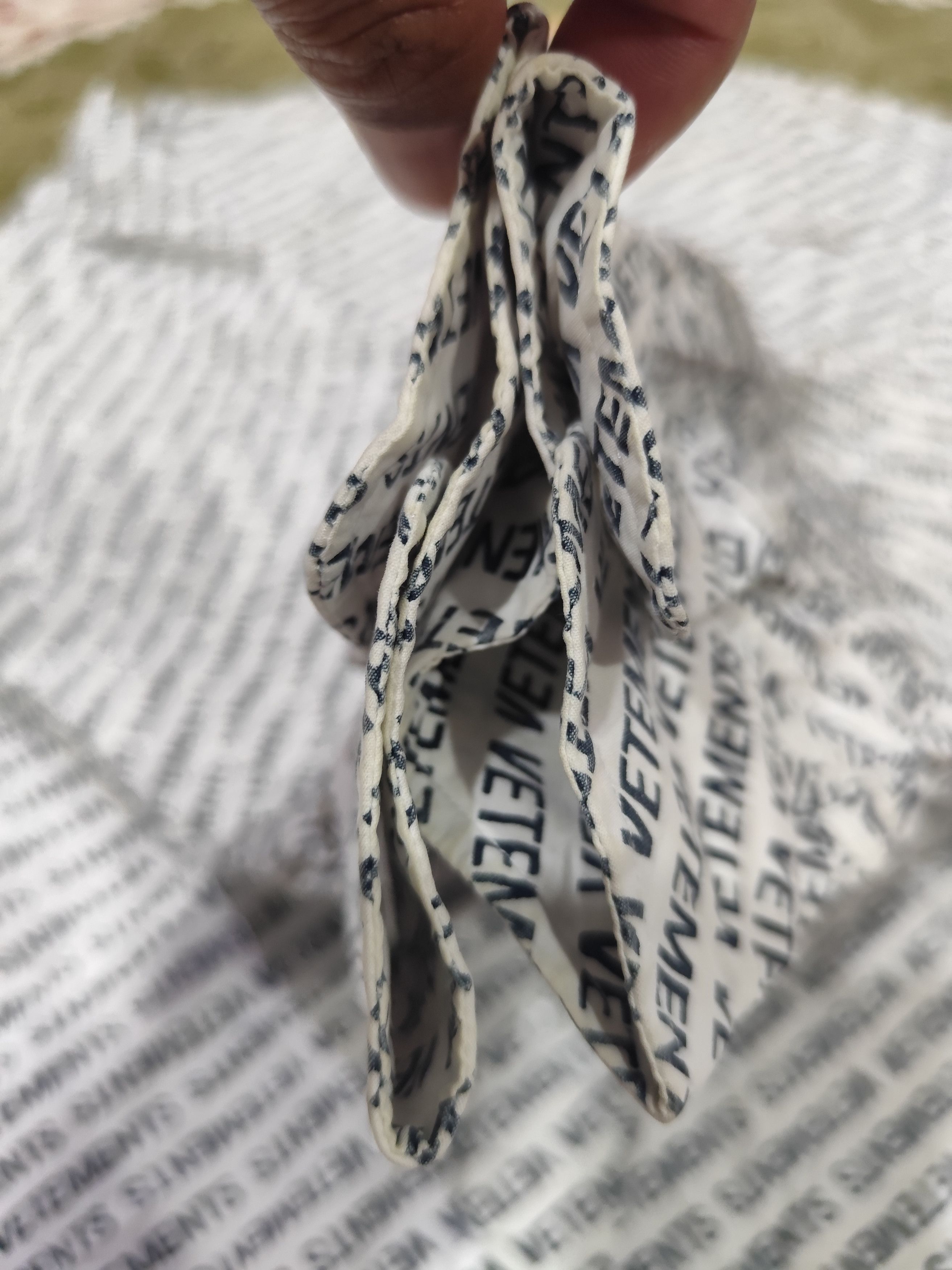 Vetements VETEMENTS MONOGRAM POUR HOMME TRICOT 2018 BY DEMNA GVASALIA Size US S / EU 44-46 / 1 - 7 Thumbnail
