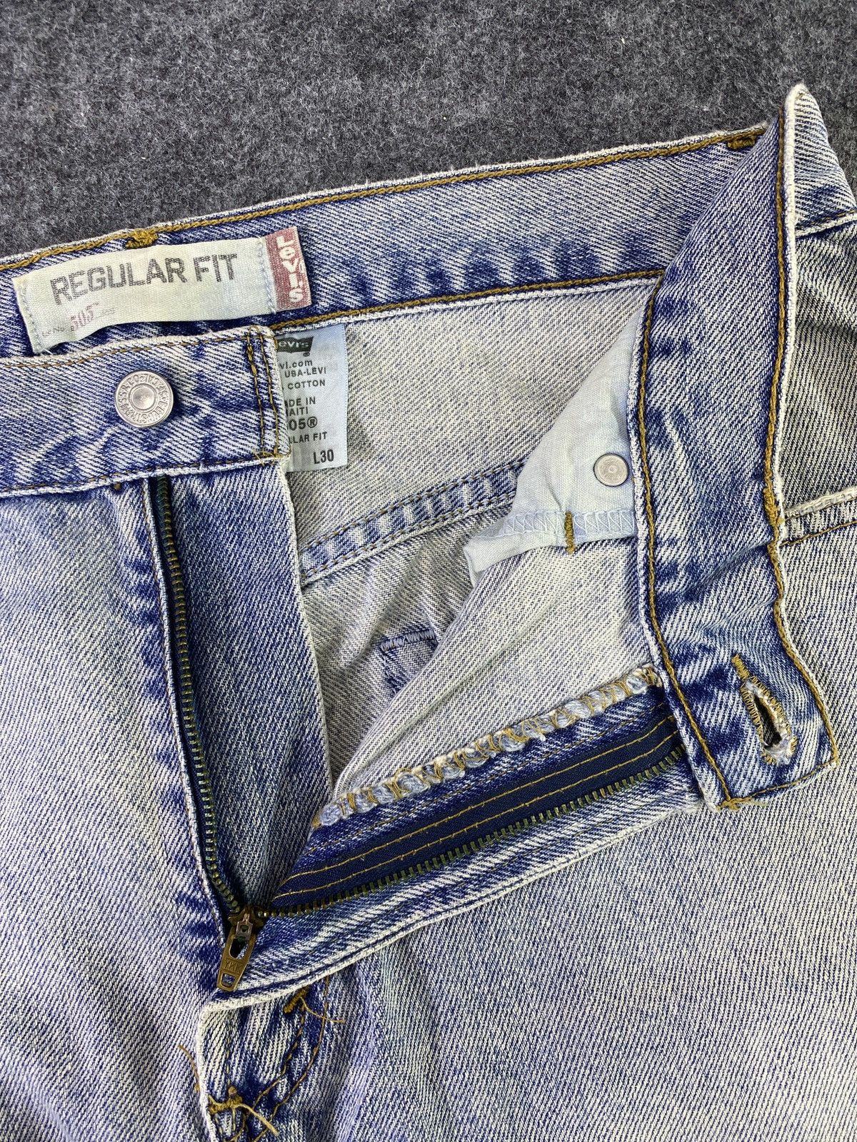 Jean × Levi's × Vintage VINTAGE LEVIS 505 BLUE WASH JEANS - J894 Size US 34 / EU 50 - 5 Thumbnail