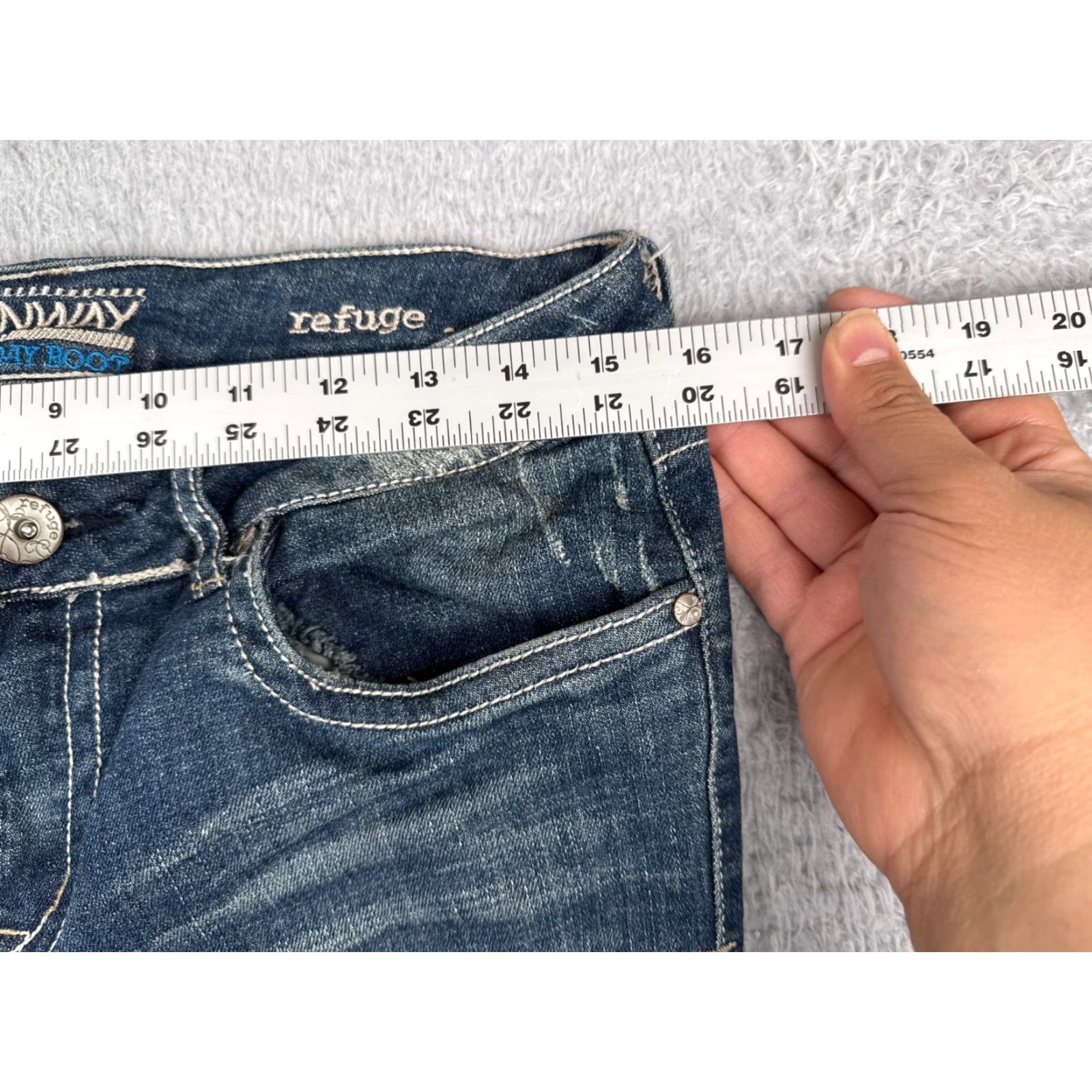 Vintage Refuge Jeans Women Bootcut Jeans 10 Blue Denim Distressed Stretch 31x28 Regular 5-Pocket Solid Cotton Blend Blue Womens Jeans Size 32" / US 10 / IT 46 - 6 Thumbnail