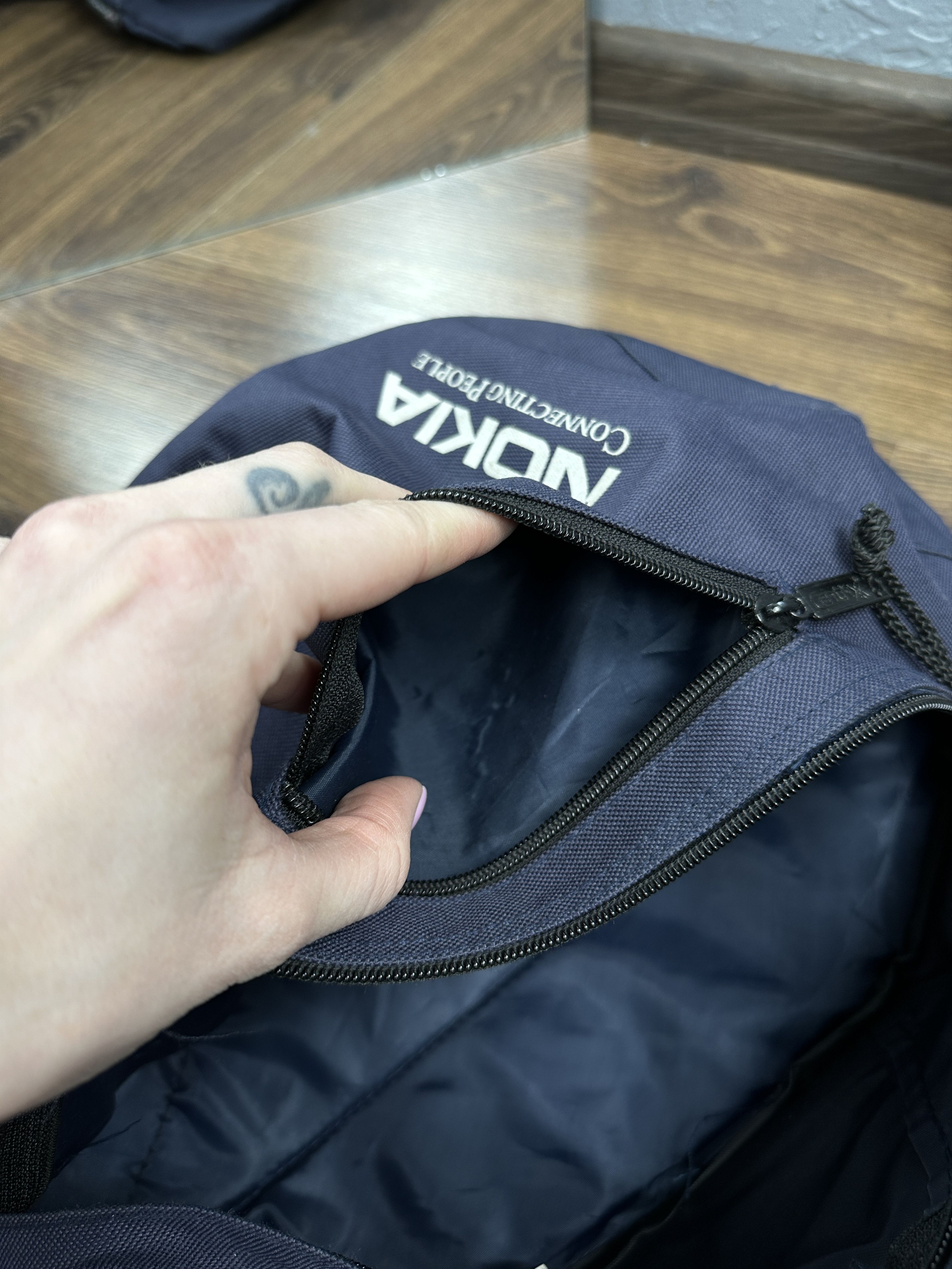 Vintage Nokia 90s Vintage Sling Bag/Backpack Size ONE SIZE - 8 Thumbnail