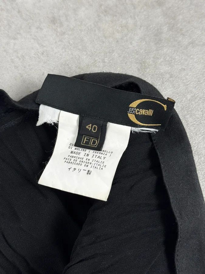 Roberto Cavalli 2000s Cavalli Black Crinkled Split Nylon Skirt Size 26" / US 2 / IT 38 - 11 Thumbnail