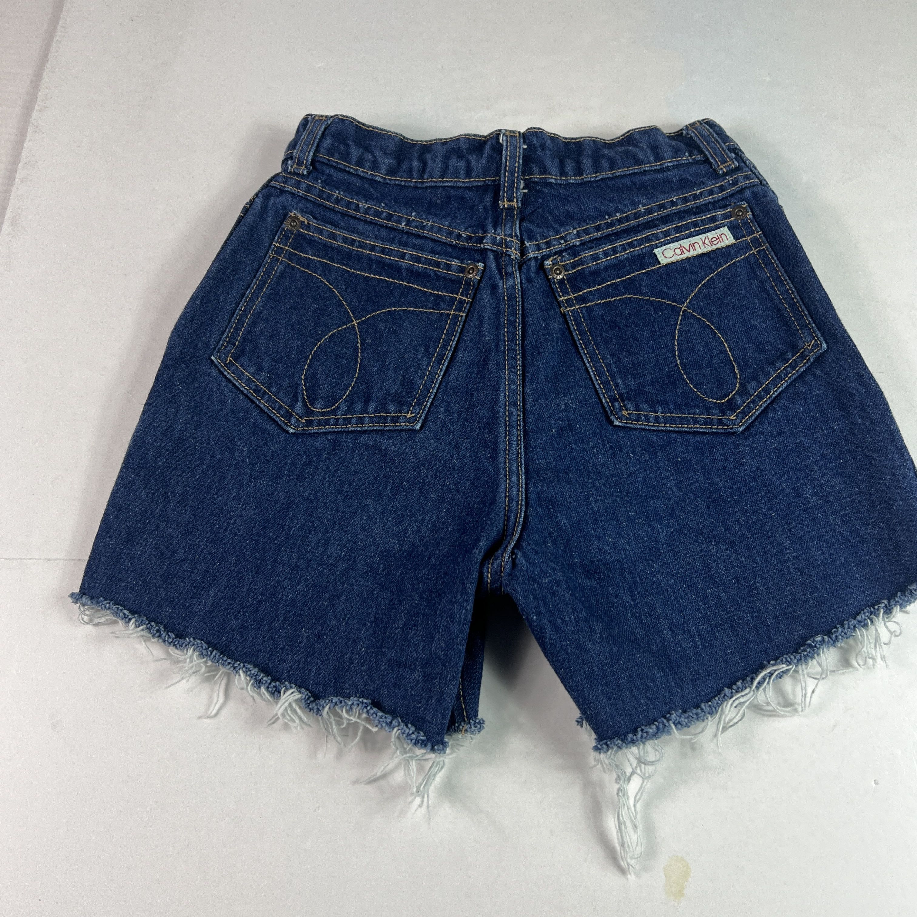 Calvin Klein VTG 80s Calvin Klein Shorts High Rise Cut Off Denim Jorts Size 25" / US 0 / IT 36 - 7 Thumbnail