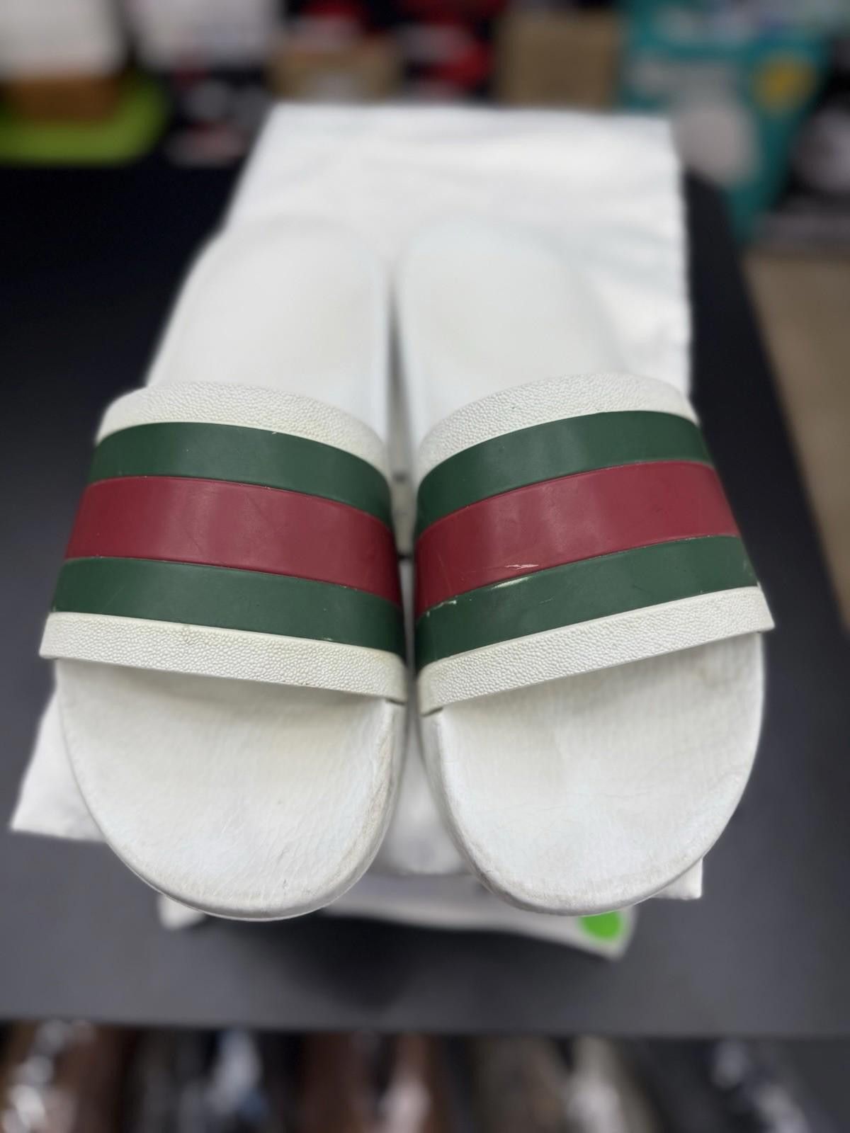 Gucci OG GG Gucci Men’s Slide Size 9G With Box Authentic Pre Owned Size US 9 / EU 42 - 8 Thumbnail
