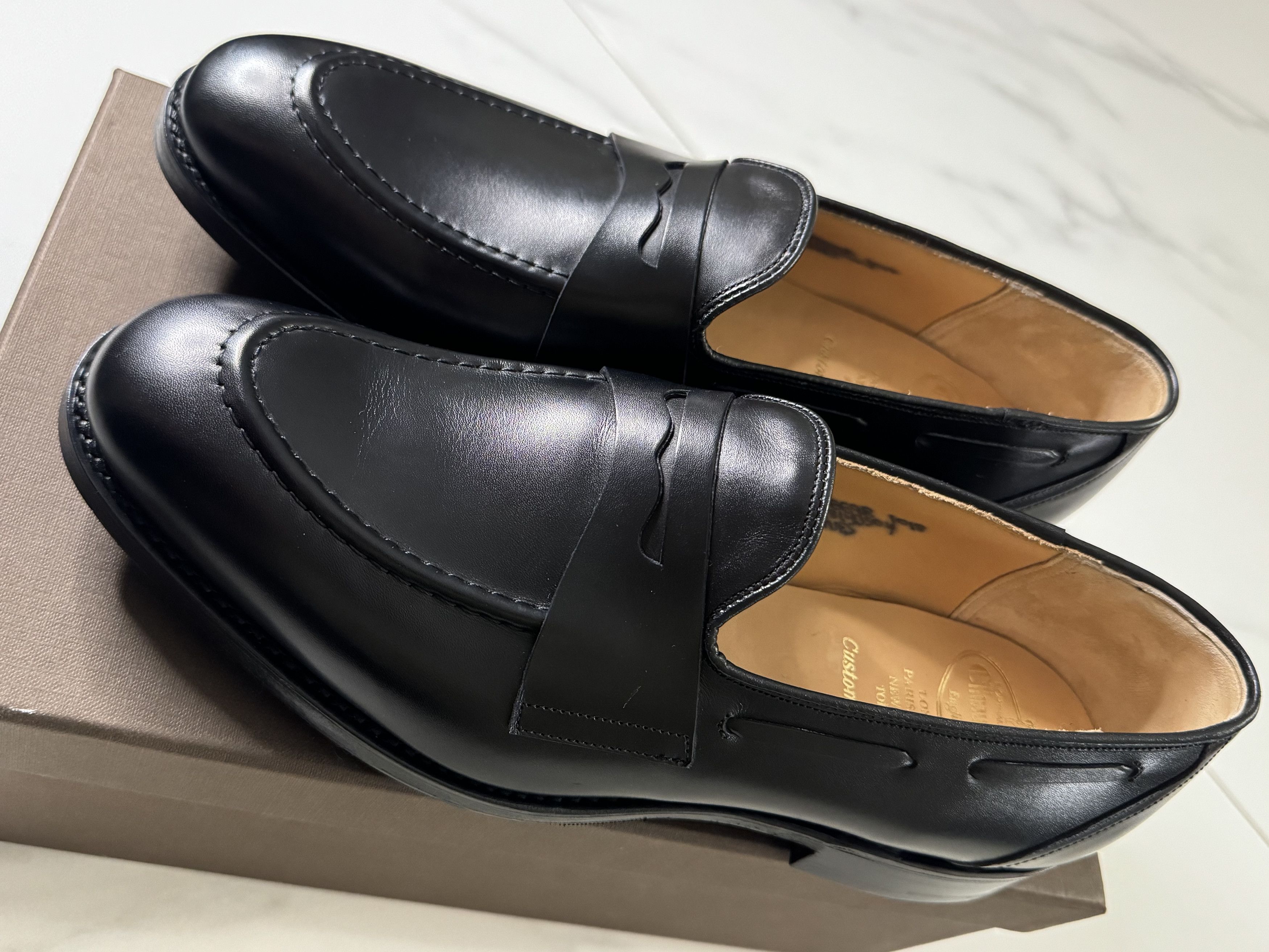 Church's Churchs Leather Loafers in Black Size 40-41 100%Original Size US 7.5 / EU 40-41 - 2 Thumbnail
