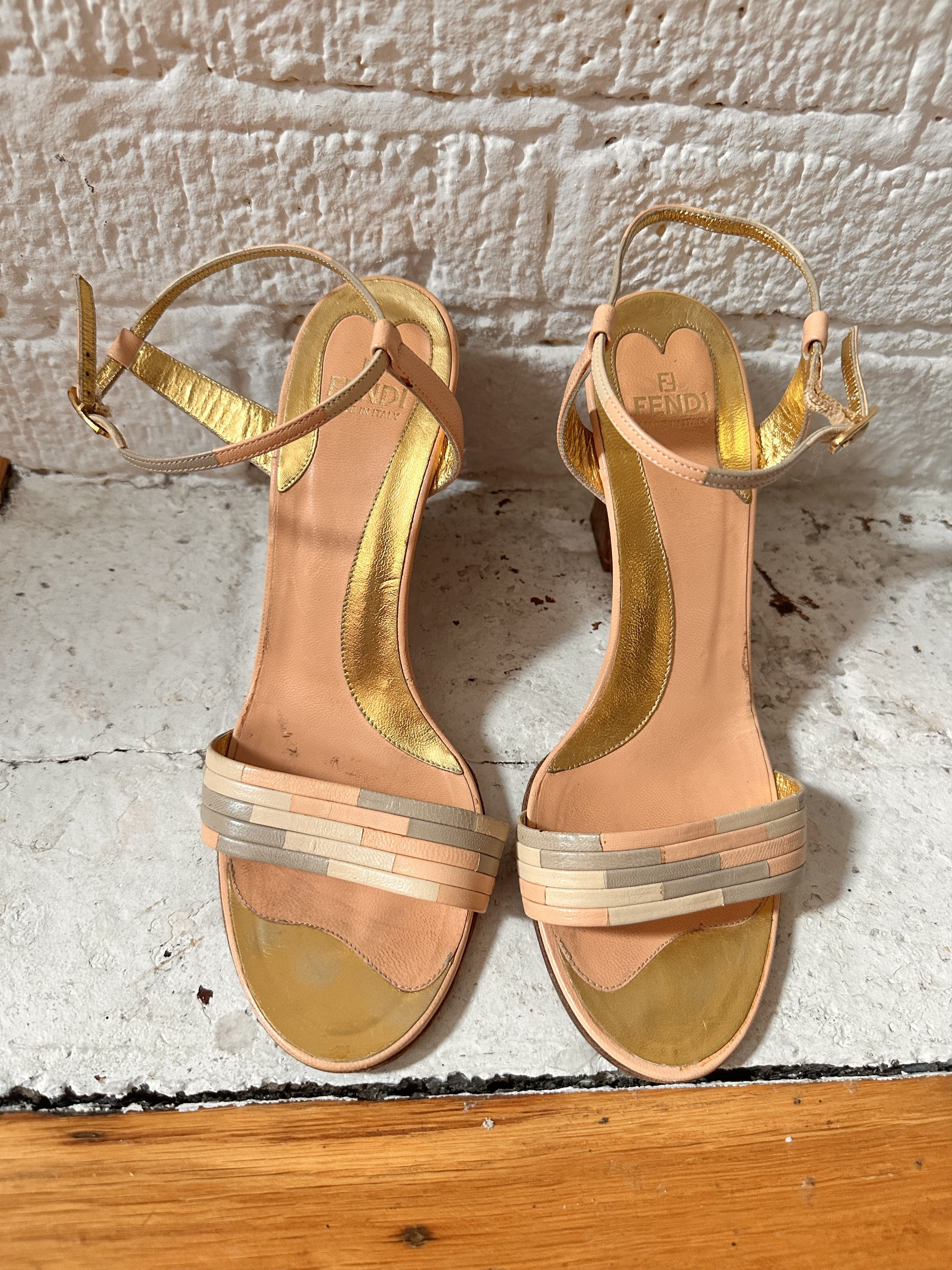 Fendi FENDI NUDE BEIGE WOODEN WEDGES_ 38.5 Size US 7.5 / IT 37.5 - 4 Thumbnail