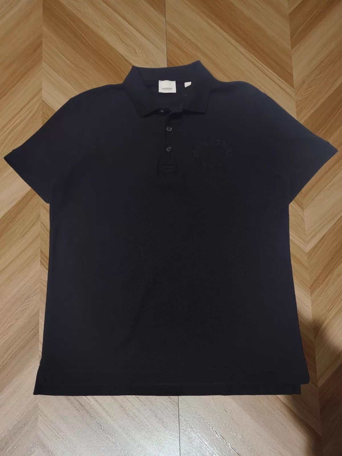 Burberry Burberry Polo Shirt M (Like New) Size US M / EU 48-50 / 2 - 1 Thumbnail