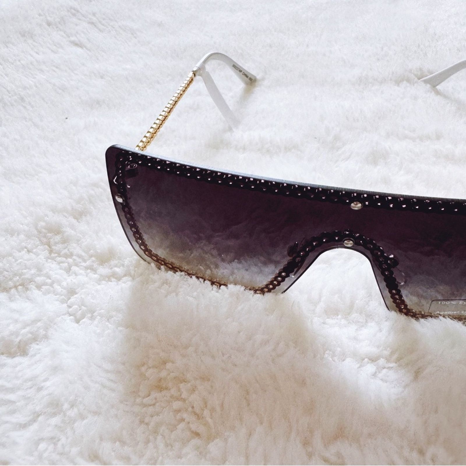 Other Christine Black Two Tone w/ White Chain Shield Sunglasses Size ONE SIZE - 3 Thumbnail