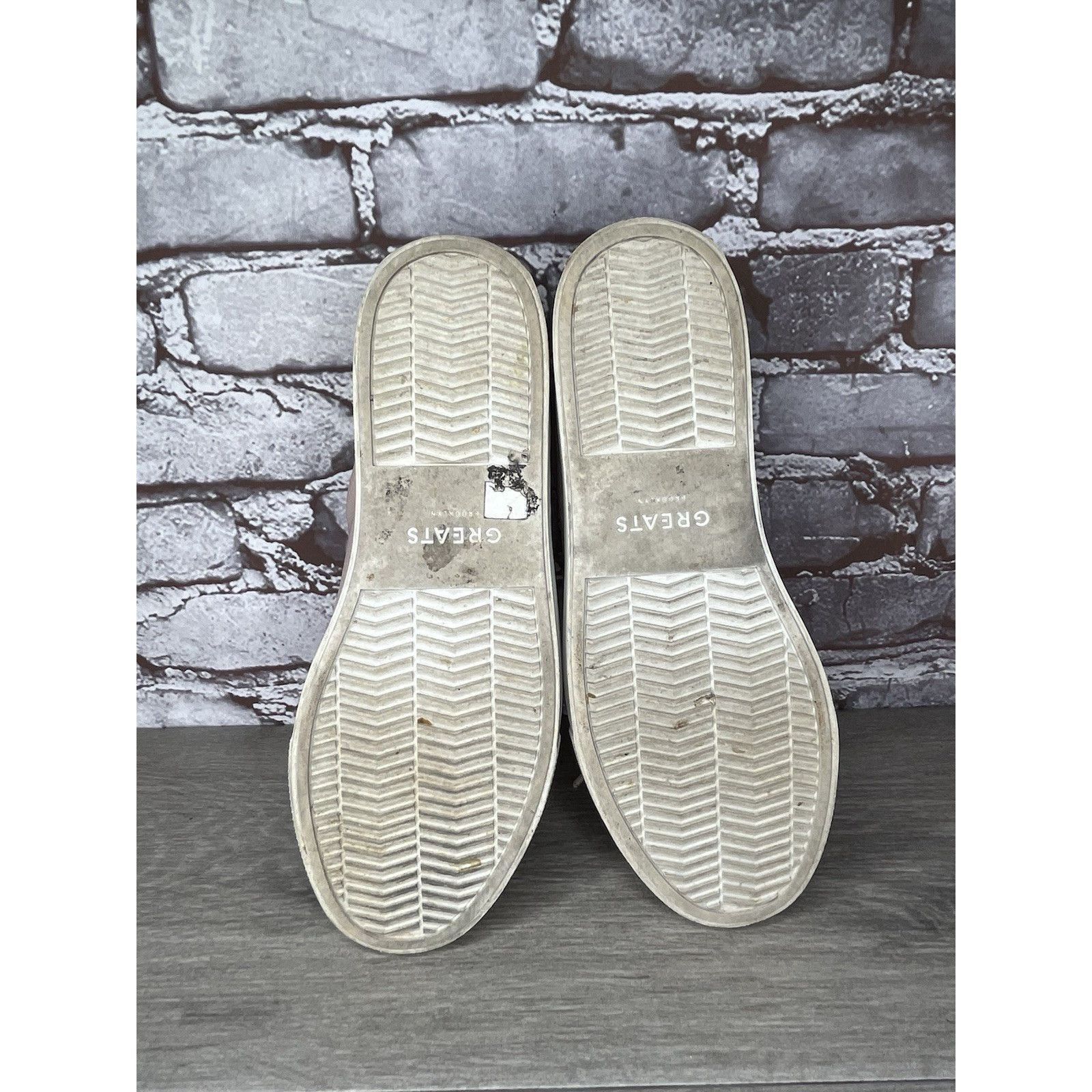 Greats GREATS The Royale Pink Perforated Leather Sneakers Shoes Wom Size US 8.5 / IT 38.5 - 7 Thumbnail