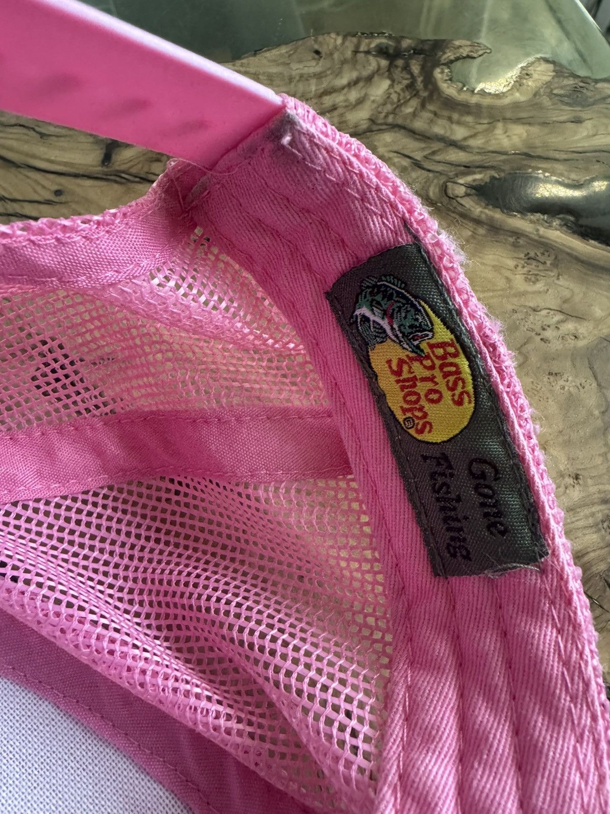 Bass Pro Shops HELL-SCORCHED MISPRINT BASS PRO SHOPS LOGO TRUCKER CAP RARE Size ONE SIZE - 8 Thumbnail