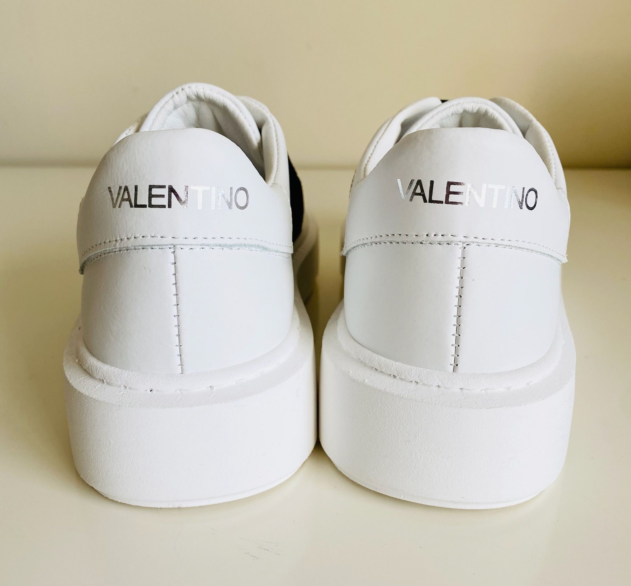 Mario Valentino Mario Valentino White Leather Logo Band Sneakers Size US 6.5 / IT 36.5 - 3 Thumbnail
