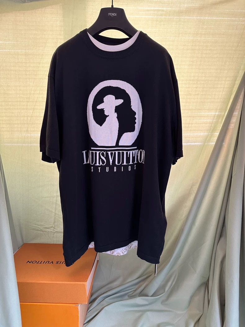 Louis Vuitton Black Louis Vuitton Graphic Short Sleeve T-Shirt - dmc Size US XXL / EU 58 / 5 - 1 Thumbnail