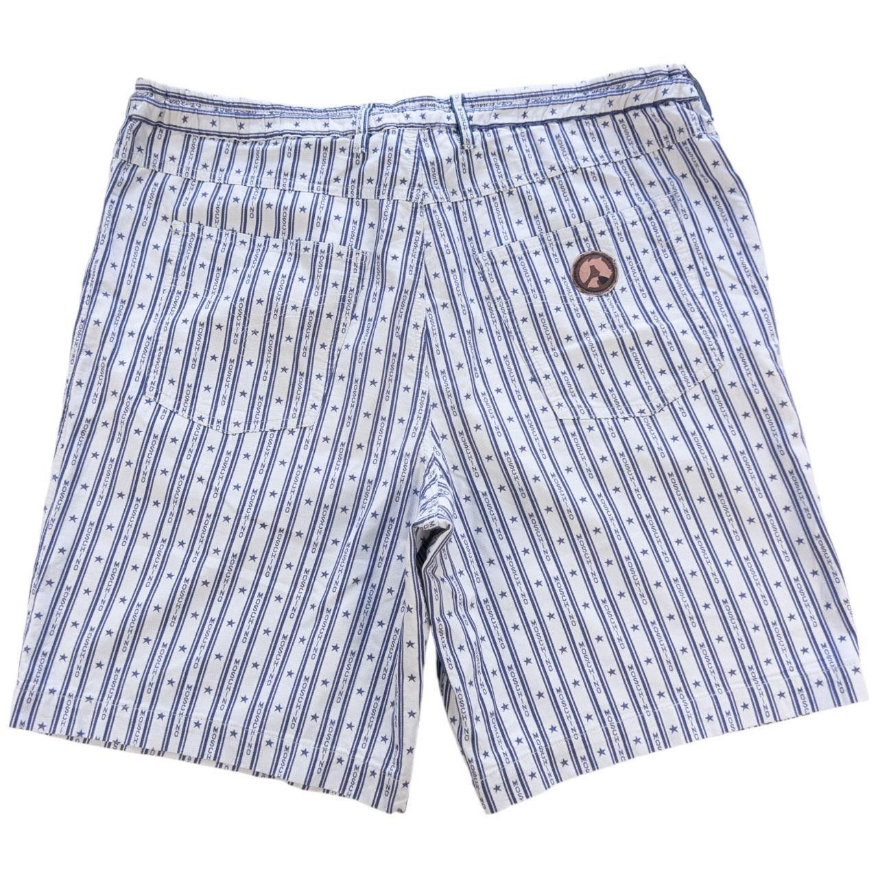 Moschino Vintage Moschino Monogram Shorts Size W37 Size US 37 - 2 Thumbnail