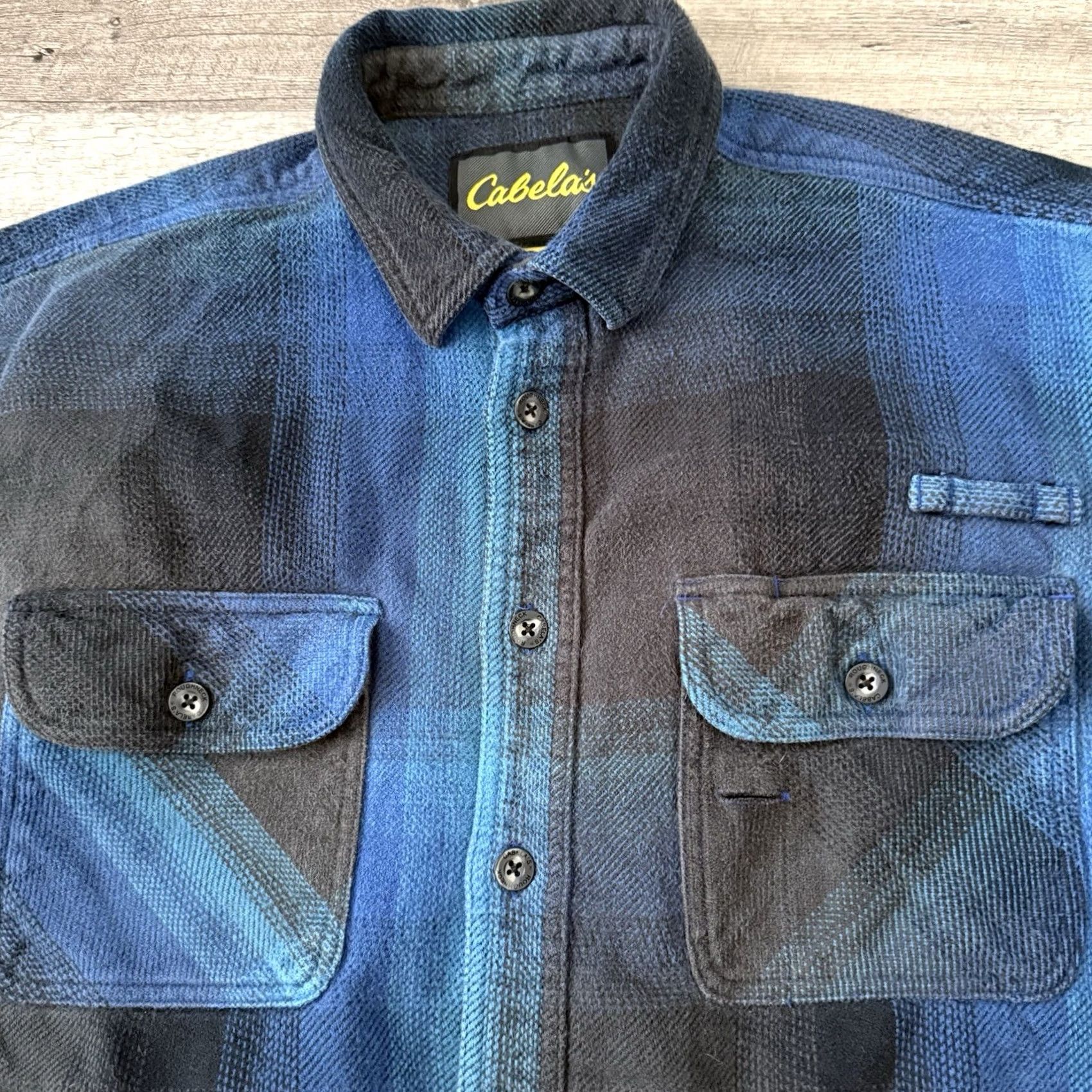 Vintage Cabelas Heavy Shirt Men Large Blue Plaid Woven Shacket Work Jacket Outdoors Flaw Size US L / EU 52-54 / 3 - 3 Thumbnail