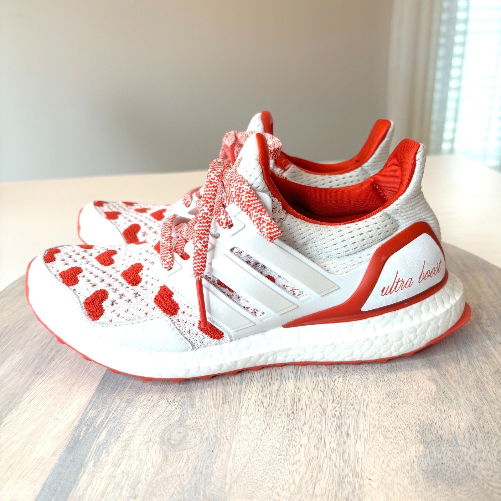 Adidas Adidas Ultra Boost Valentine’s Day Hearts JR5845 Sz 6.5 Size US 6.5 / IT 36.5 - 2 Thumbnail