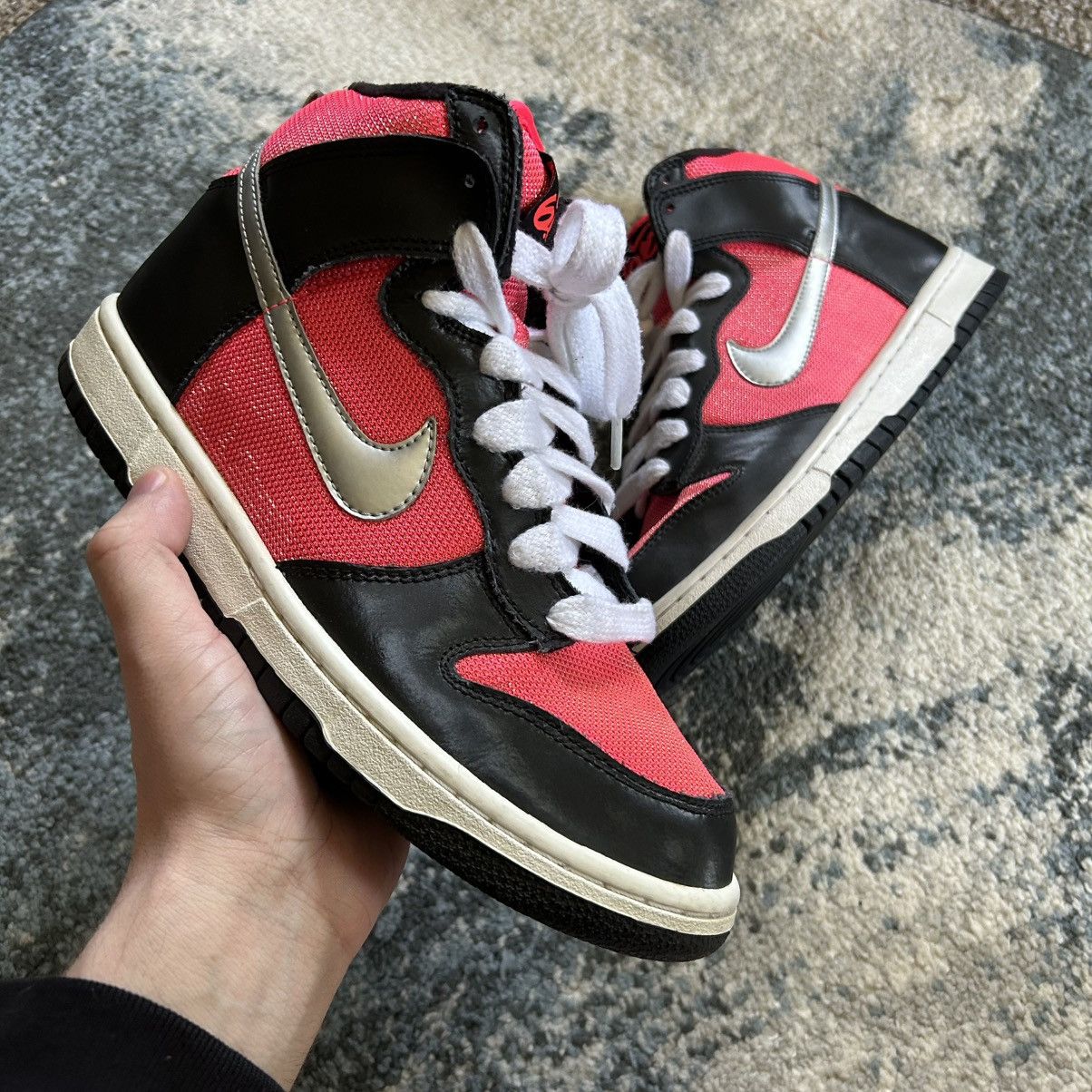 Nike × Vintage 342257-605 2011 NiKE 6.0 DUNK Hi BLACK SATiN HOT PiNK CANVAS Size US 9 / IT 39 - 1 Thumbnail