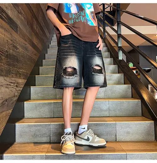Japanese Brand Black High Street Vintage Loose Fit Denim Shorts Size US 29 - 1 Thumbnail