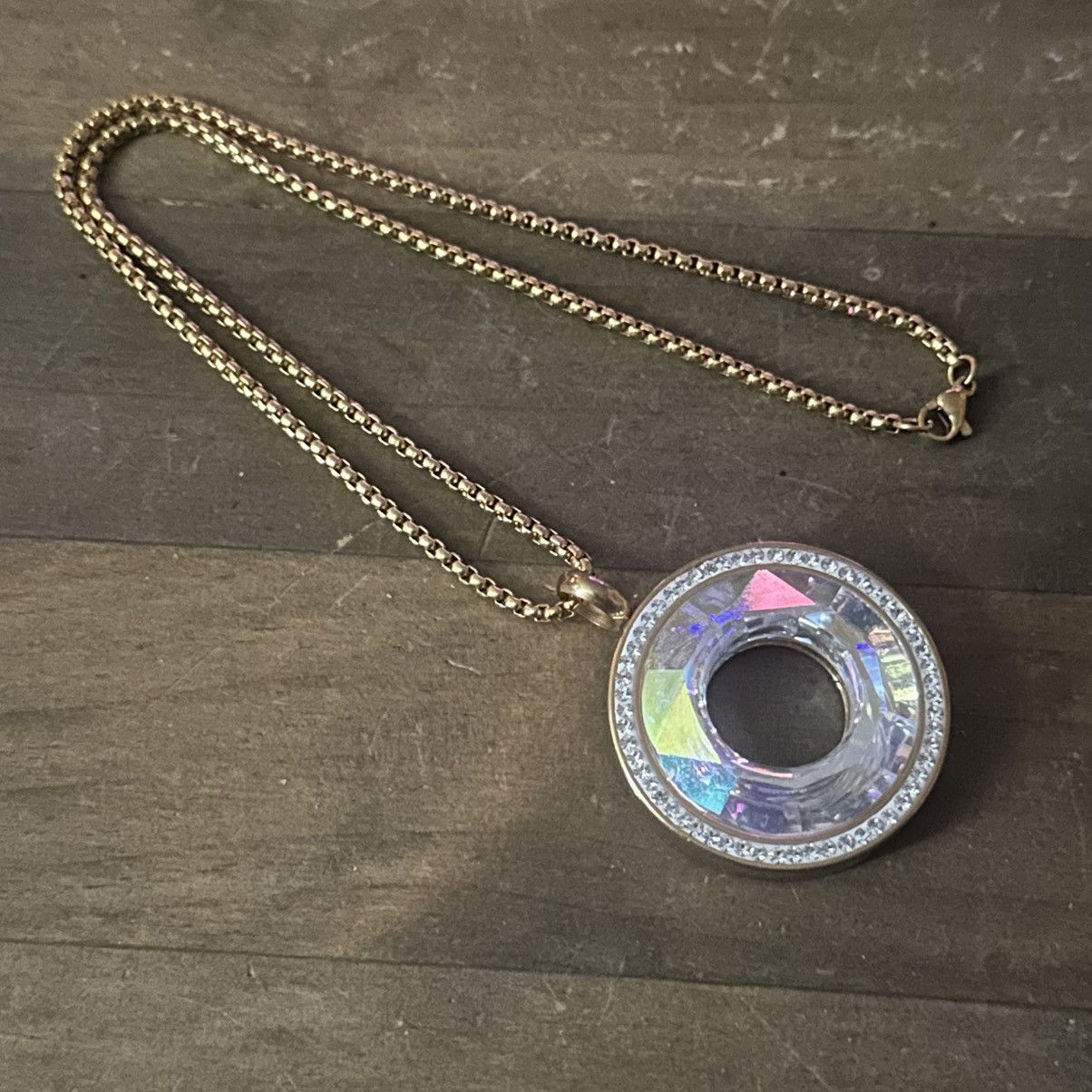 Other Aurora Borealis crystal circle pendant necklace Size ONE SIZE - 2 Thumbnail
