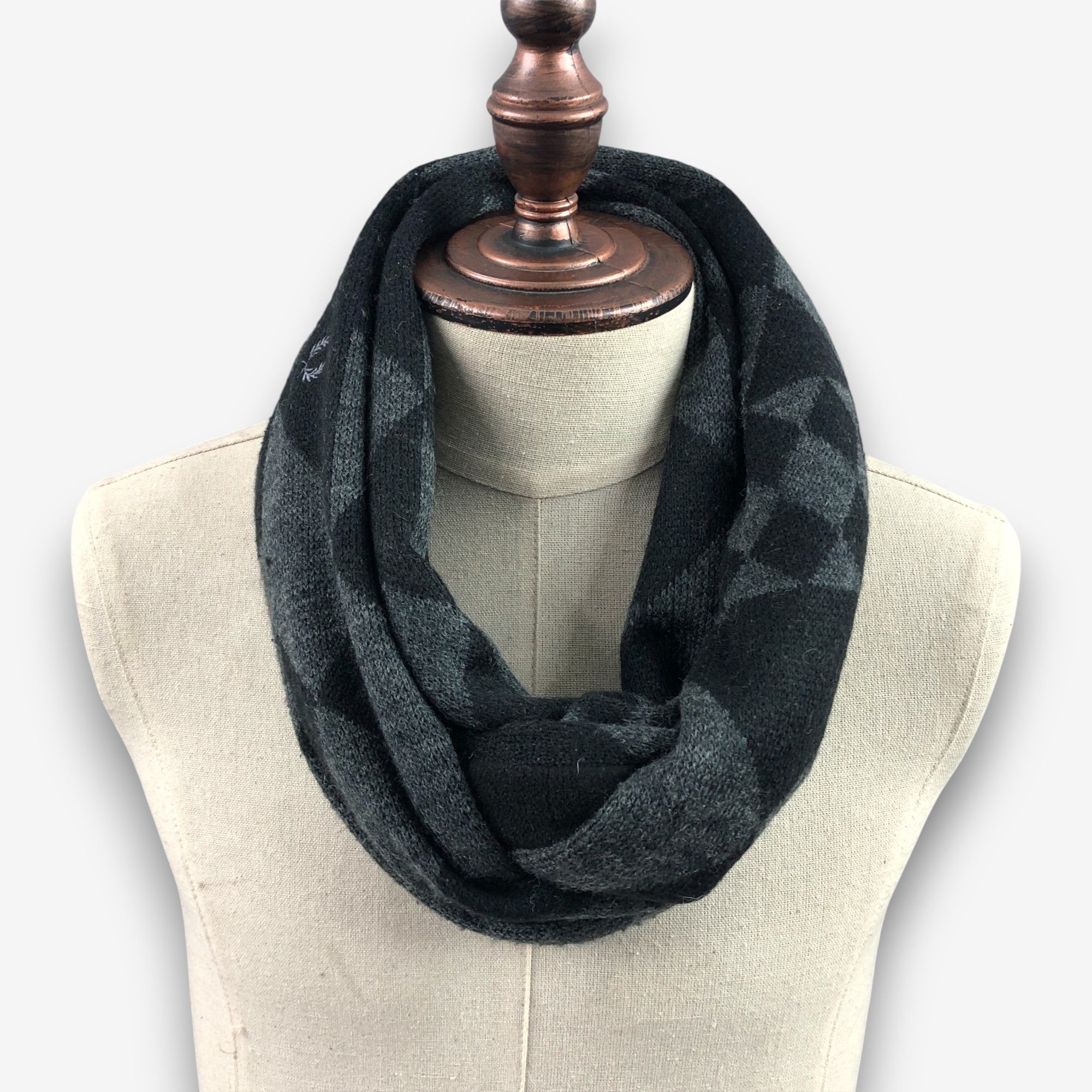 Vintage Fred Perry Infinity Scarf Muffler Wool Scarves.
