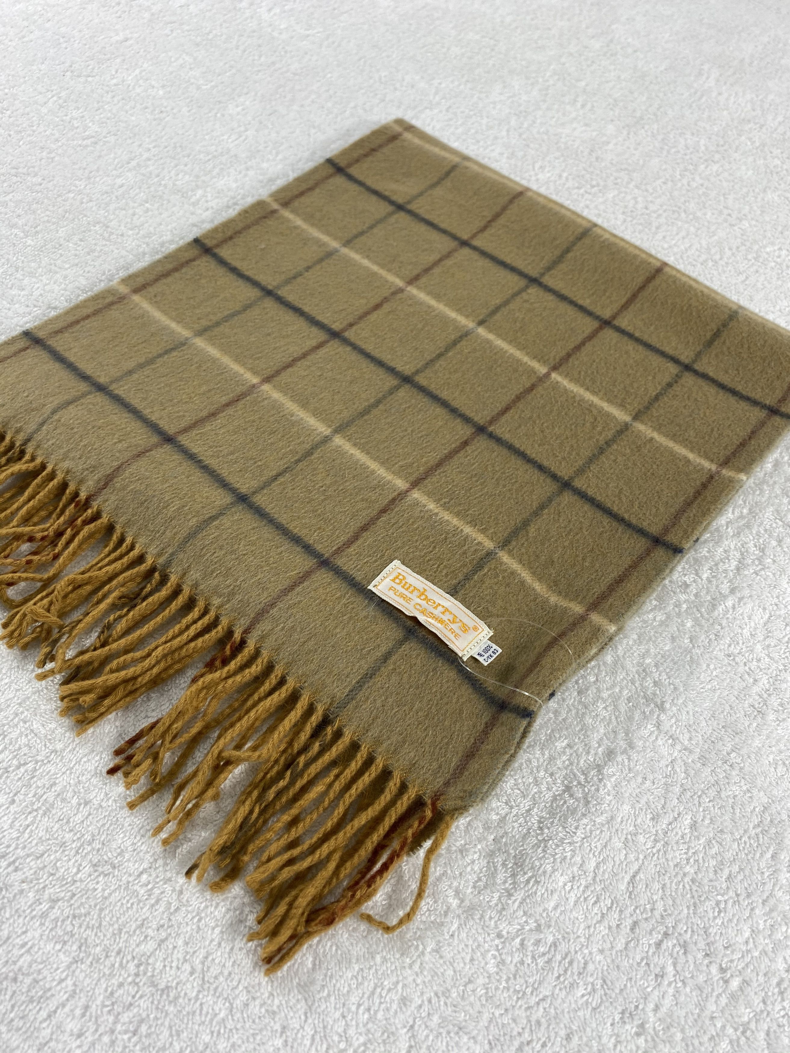 Burberry Vintage Burberry Scarf/Muffler/Neckwear MF763 Size ONE SIZE - 3 Thumbnail