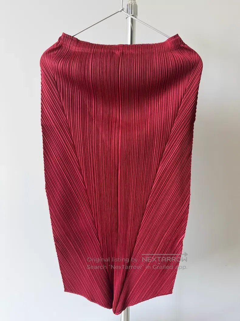 Issey Miyake Issey Miyake size:one size Ruched Midi Skirt, Red Size 25" / US 0 / IT 36 - 3 Thumbnail