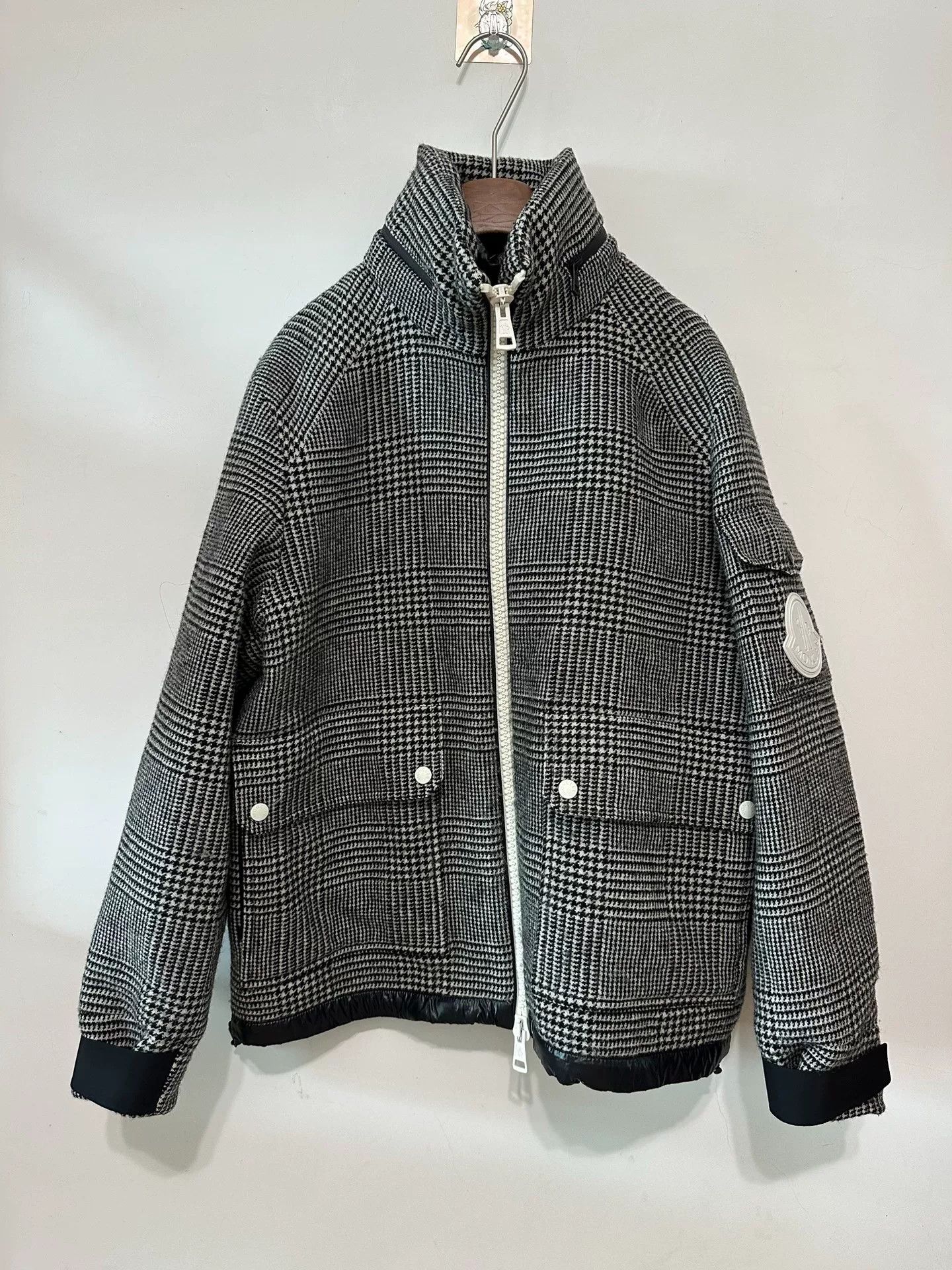 Moncler Moncler Wool Houndstooth Down Jacket Size US M / EU 48-50 / 2 - 1 Thumbnail