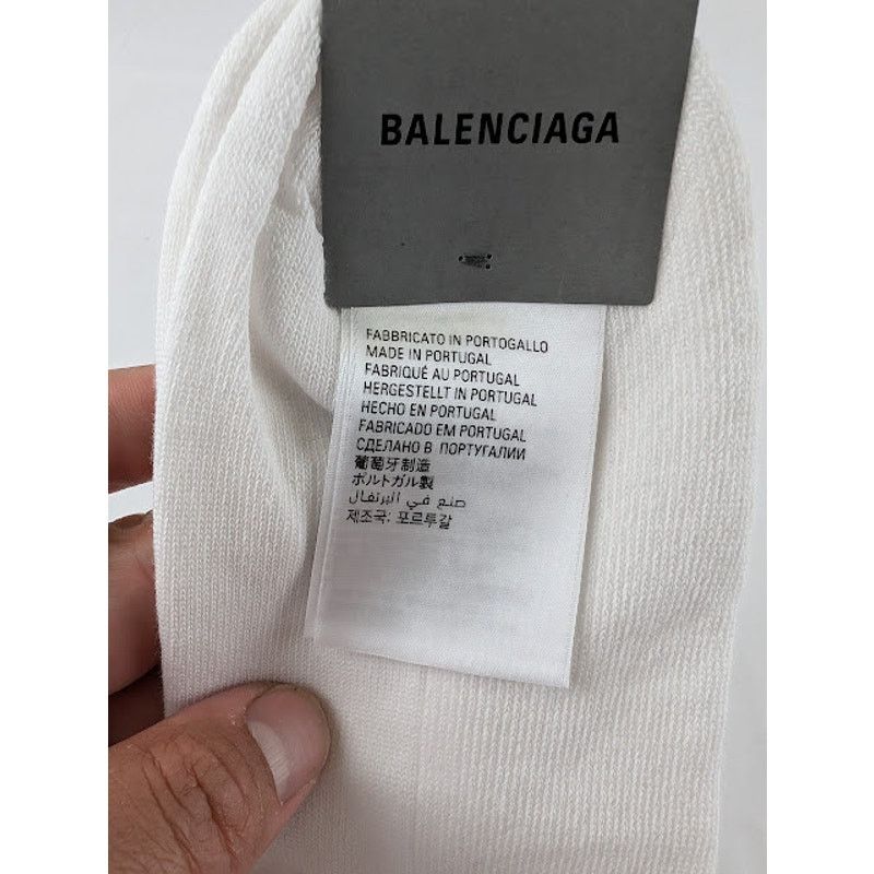 Balenciaga o1rshd1 Size: XL / Stripe Socks in White/Black/Red Size ONE SIZE - 6 Thumbnail