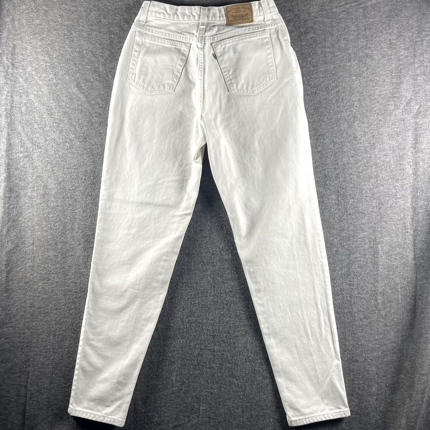 Levi's VINTAGE Levi's 900 Series Jeans Womens White High Rise Tapered 11 Inseam 30.5 in 100% Cotton Denim USA Made 27W 5-Pocket Zip Fly Womens Jeans Size 32" / US 10 / IT 46 - 2 Thumbnail
