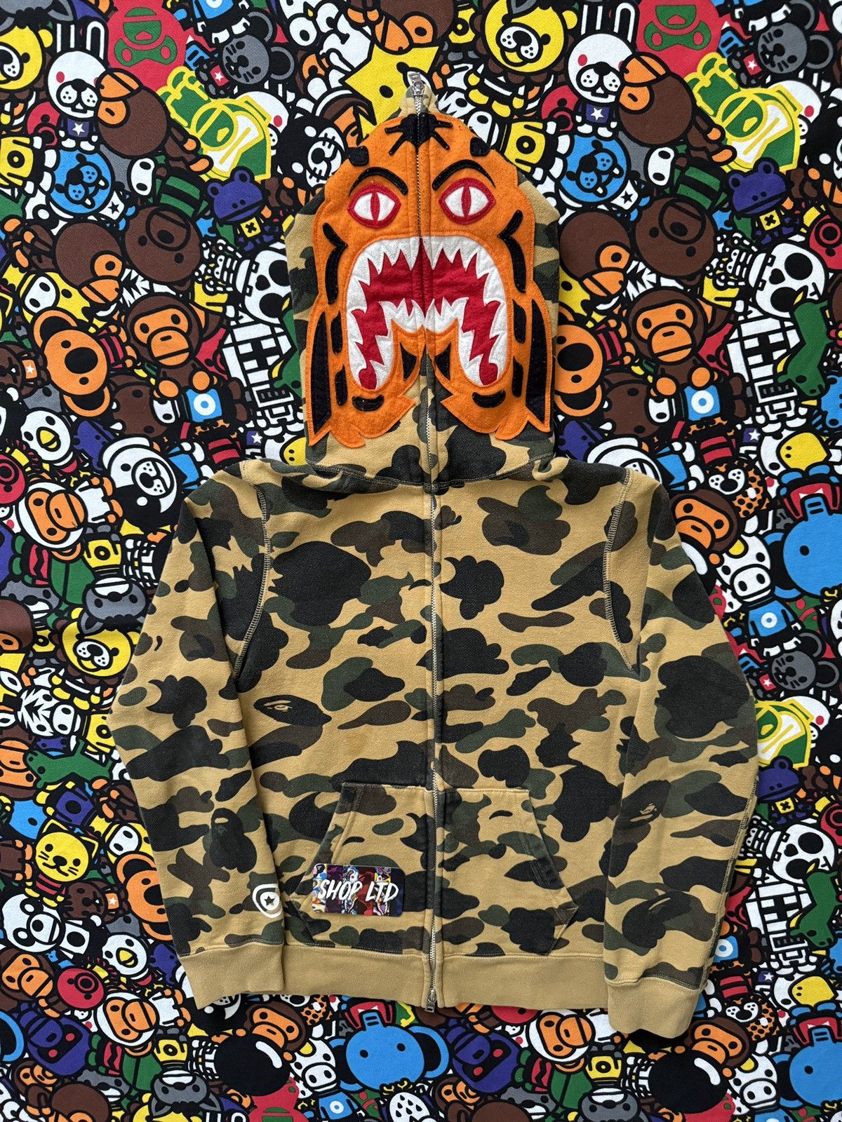 Bape A Bathing Ape Yellow Camo Tiger Hoodie Size XS / US 0-2 / IT 36-38 - 1 Thumbnail