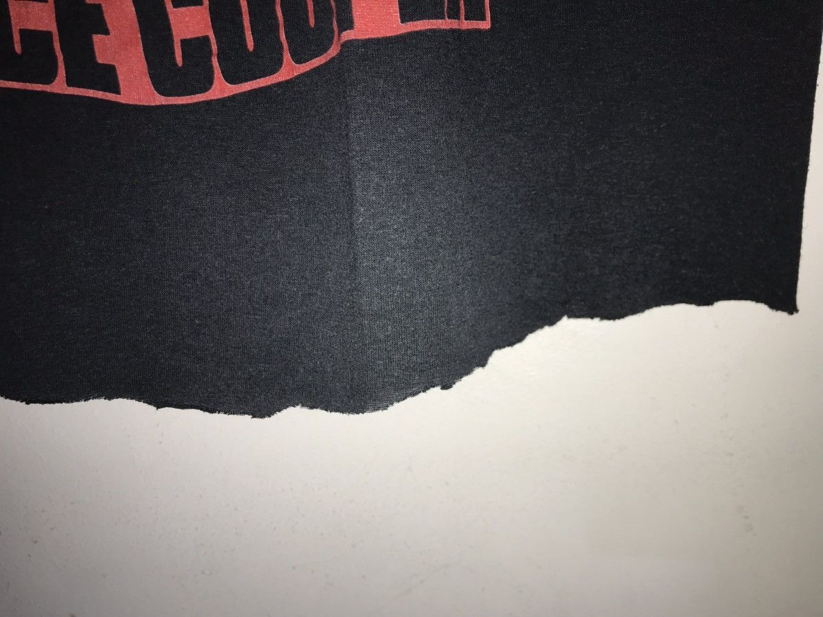 Vintage ALICE COOPER TSHIRT XL Size US XL / EU 56 / 4 - 4 Thumbnail