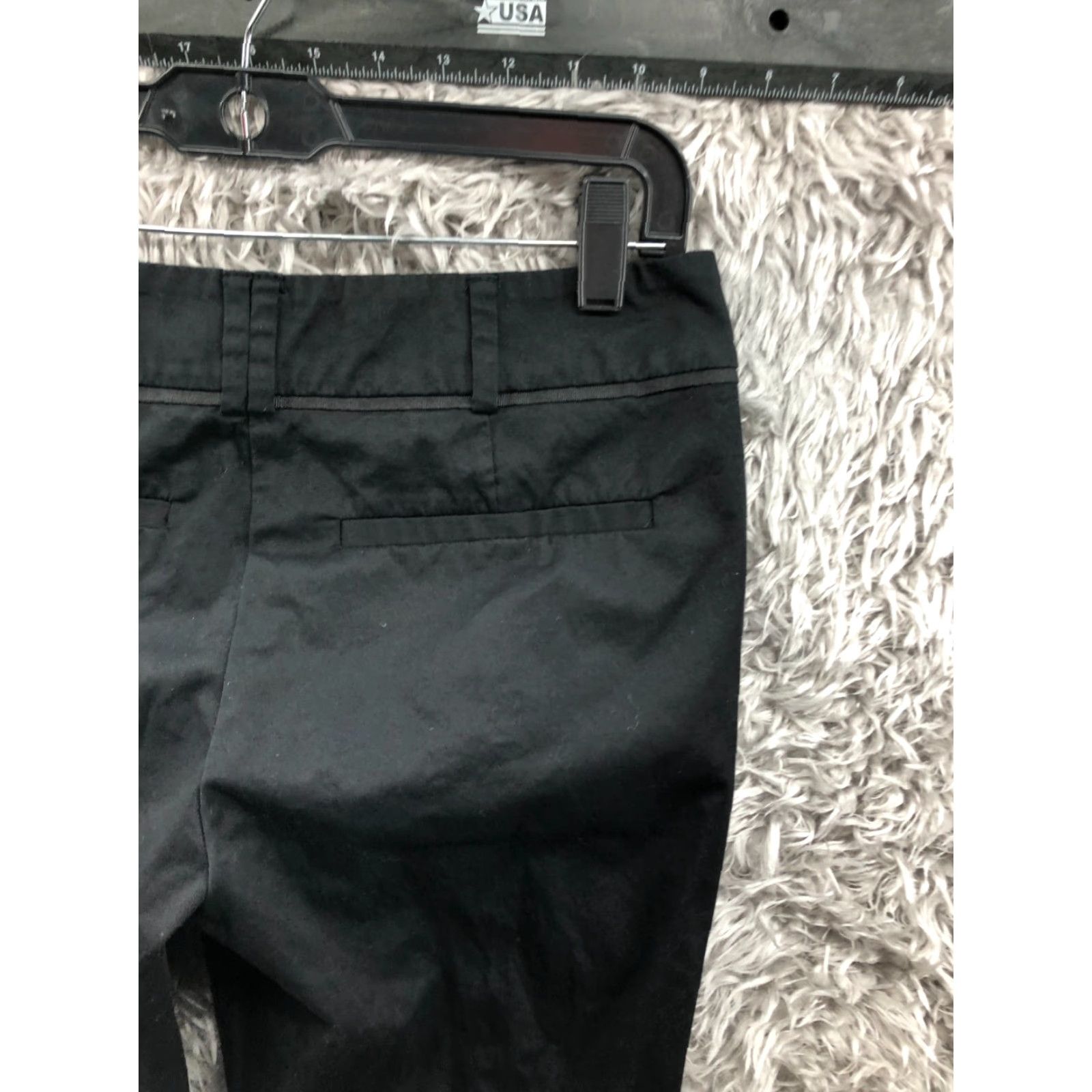 CO New York & Co 7th Avenue Design Studio Capri Pants Womens Size 4 Black Hook Eye Capris Pants Regular Size 27" / US 4 / IT 40 - 6 Thumbnail