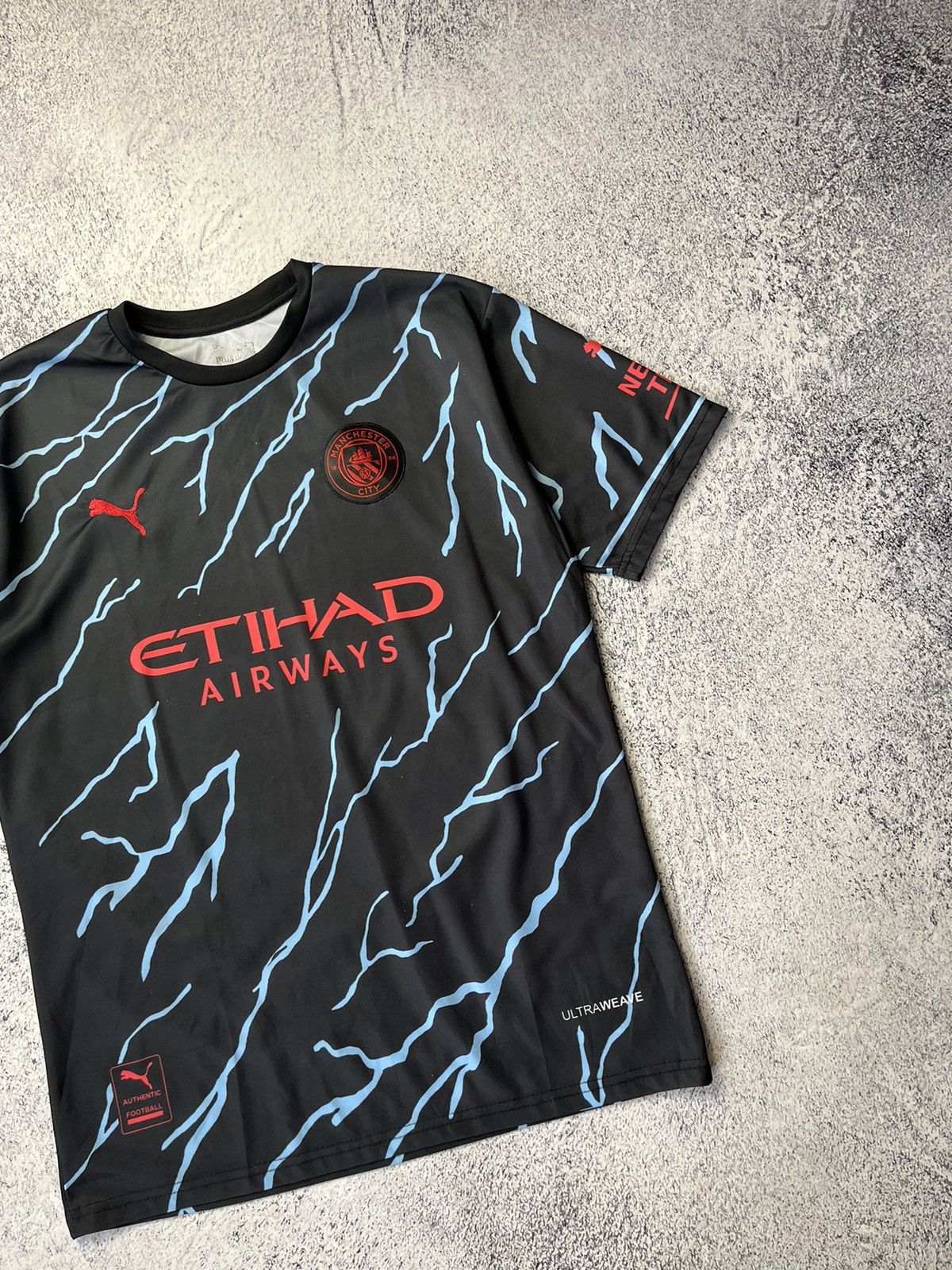 Puma Puma Manchester City soccer jersey blokecore Size US M / EU 48-50 / 2 - 4 Thumbnail