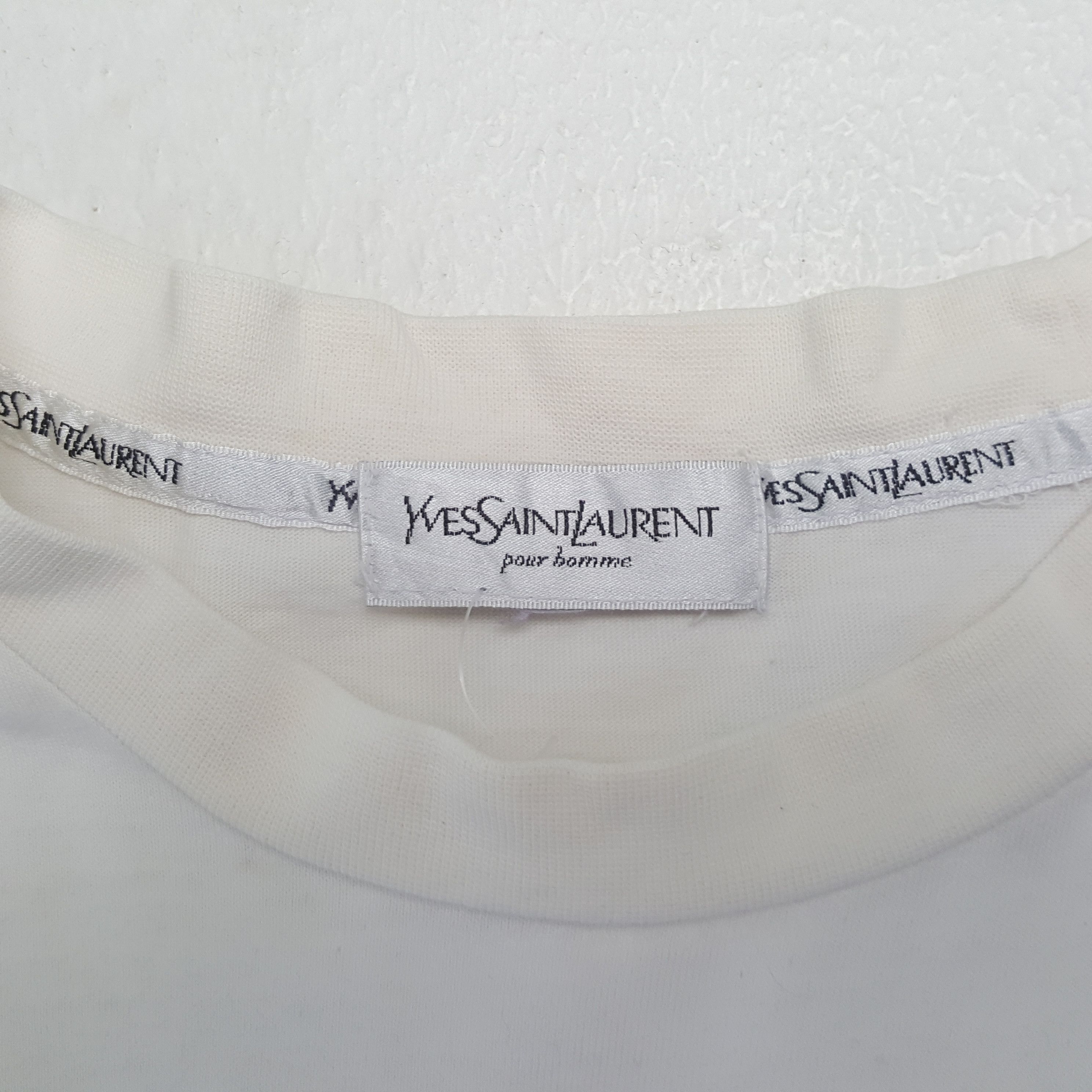 Yves Saint Laurent Yves Saint Laurent YSL Fashion Brand Tshirt C301N6 Size US M / EU 48-50 / 2 - 4 Thumbnail