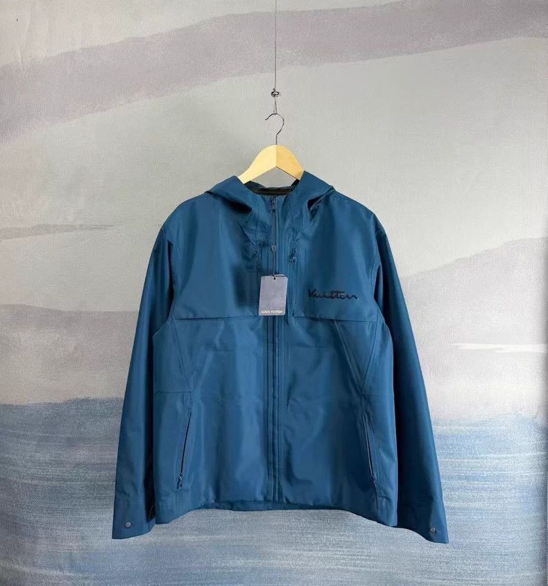 Louis Vuitton Louis Vuitton Blue Offset Lettering Back Logo Trooper Jack Size US M / EU 48-50 / 2 - 1 Thumbnail