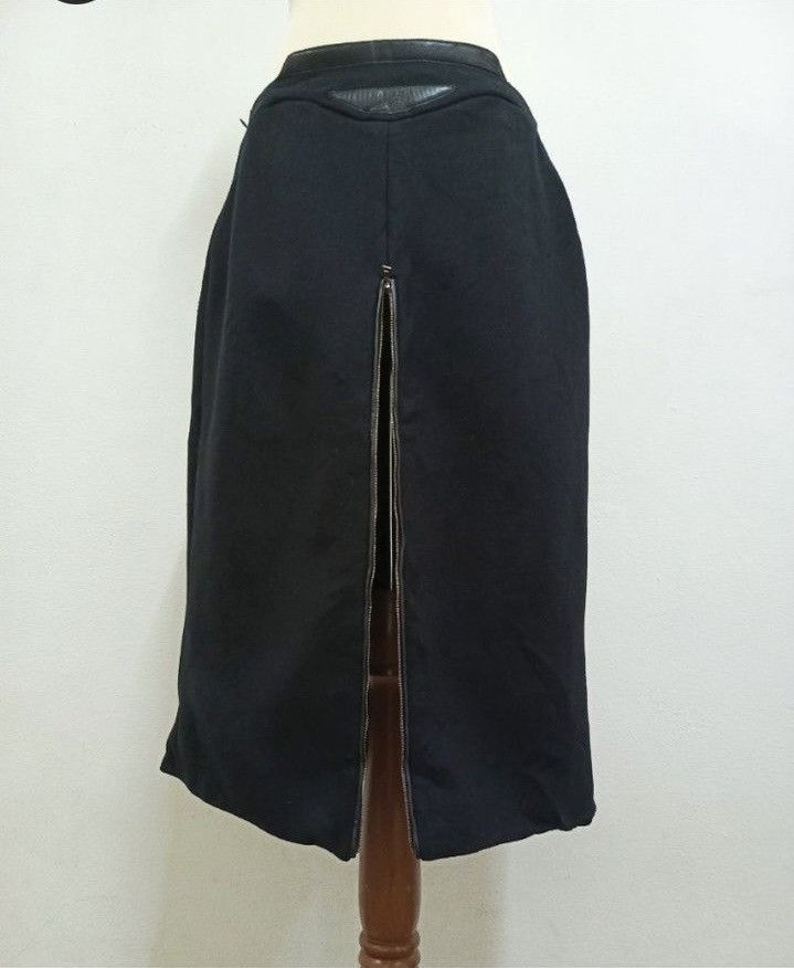 Prada Prada Straight Midi Wool Skirt with Leather Trim Black Size 32" / US 10 / IT 46 - 9 Thumbnail