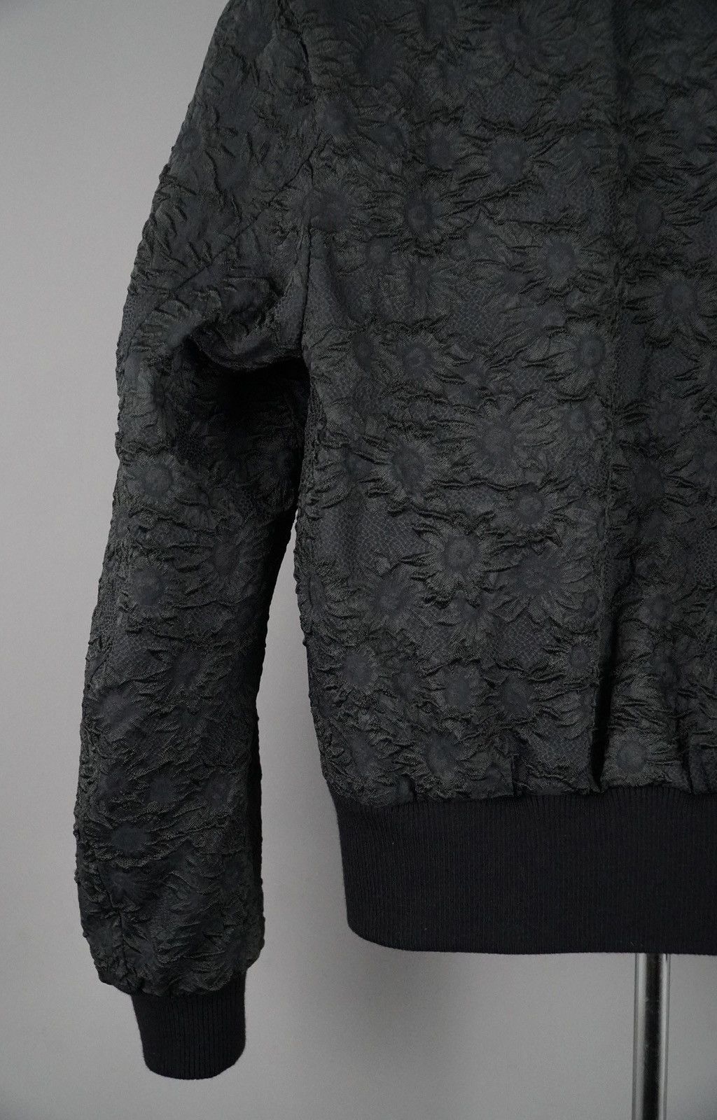 Dries Van Noten Dries Van Noten - Reversible Jacquard Floral Pattern Bomber Size US XS / EU 42 / 0 - 8 Thumbnail