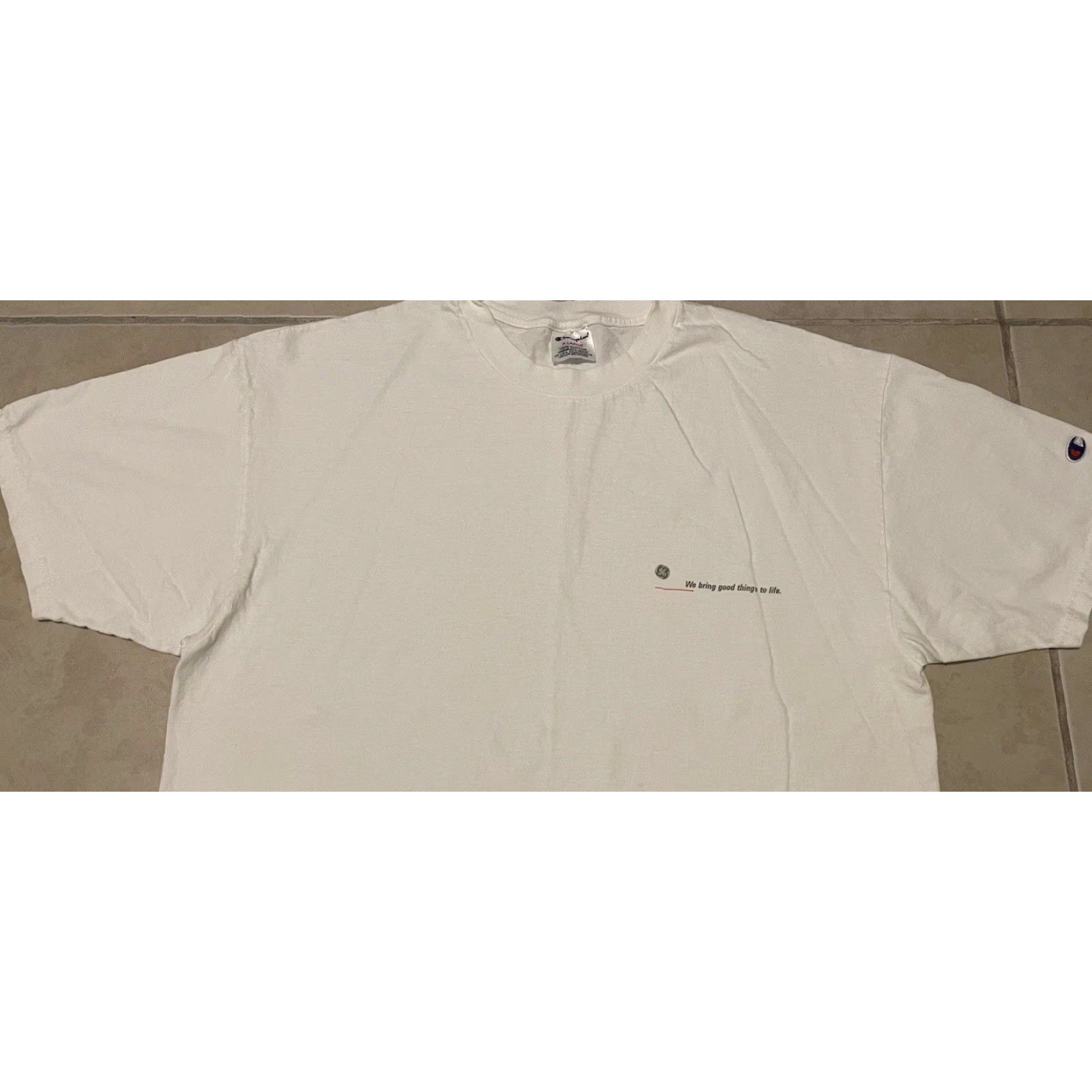 Champion VINTAGE Champion GE Faded Promo Shirt XL Men White 90s 80s Vintage Graphic T-Shirt Stadium Rock College Technology USA Size US XL / EU 56 / 4 - 4 Thumbnail