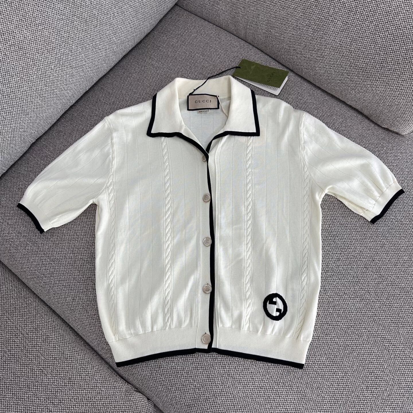 Gucci Gucci Retro White Sweater M Women Size M / US 6-8 / IT 42-44 - 1 Thumbnail