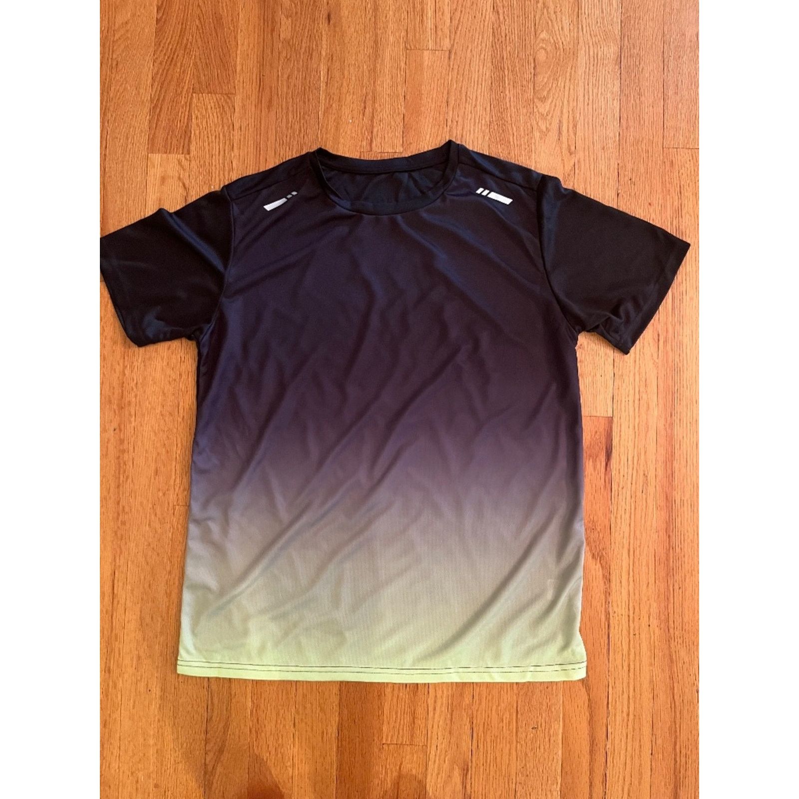Shein SHEIN Mens Gradient Activewear Set Short Sleeve Tee & Shorts Size US M / EU 48-50 / 2 - 2 Thumbnail