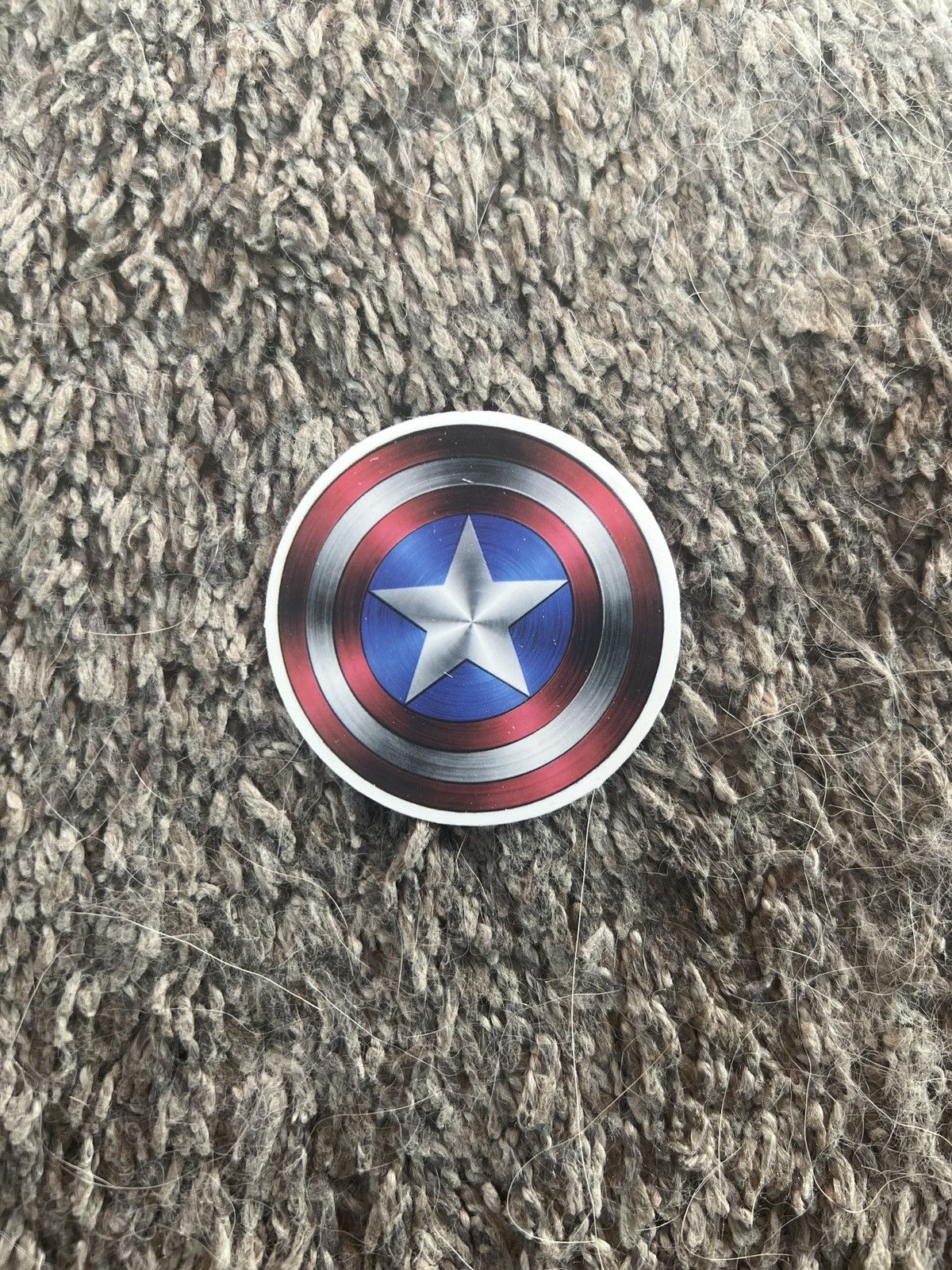 Hypebeast × Marvel Comics Marvel Captain America’s Shield Sticker Size ONE SIZE - 1 Thumbnail