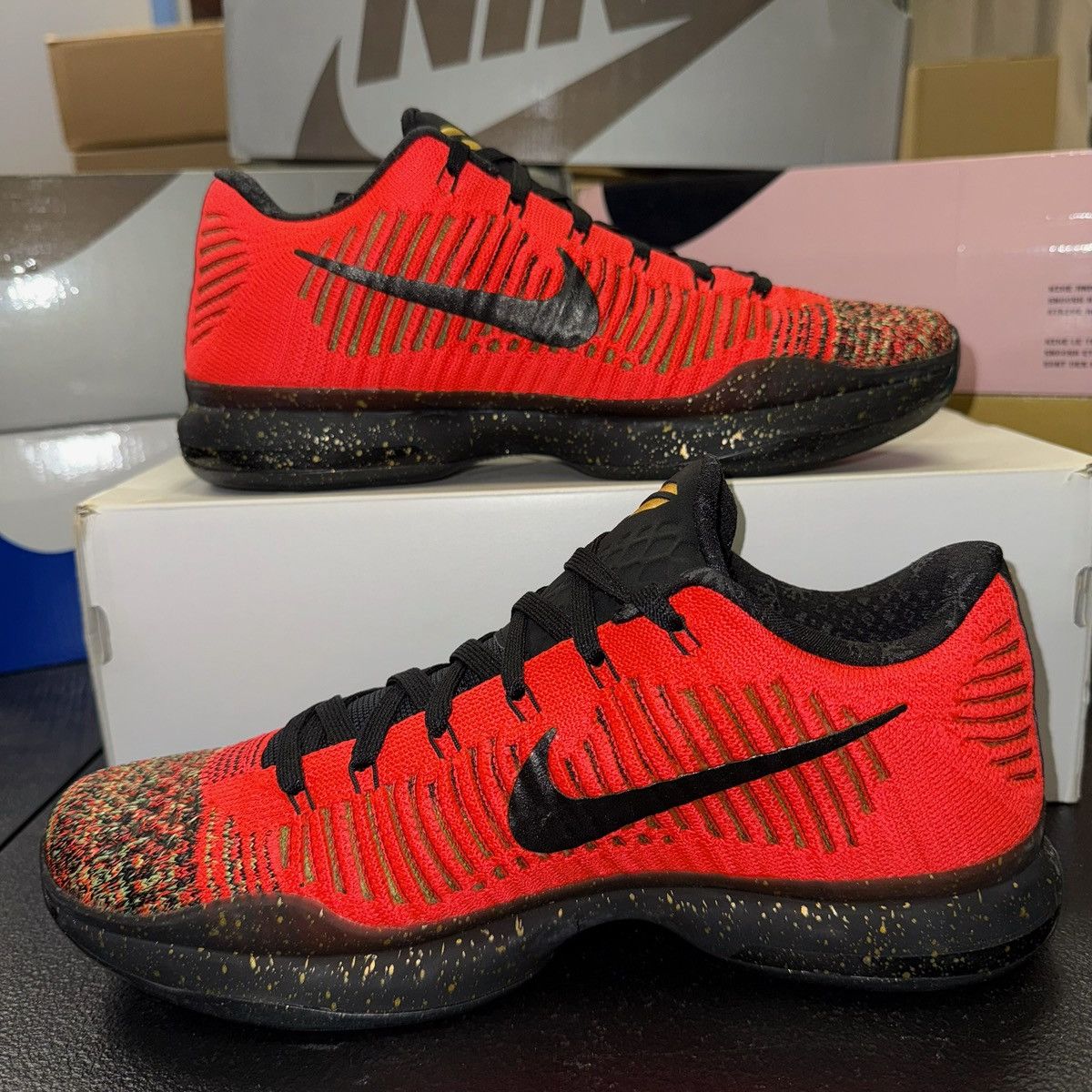 Nike Size 8 - Nike Kobe 10 Elite Christmas 802560-076 Size US 8 / EU 41 - 2 Thumbnail