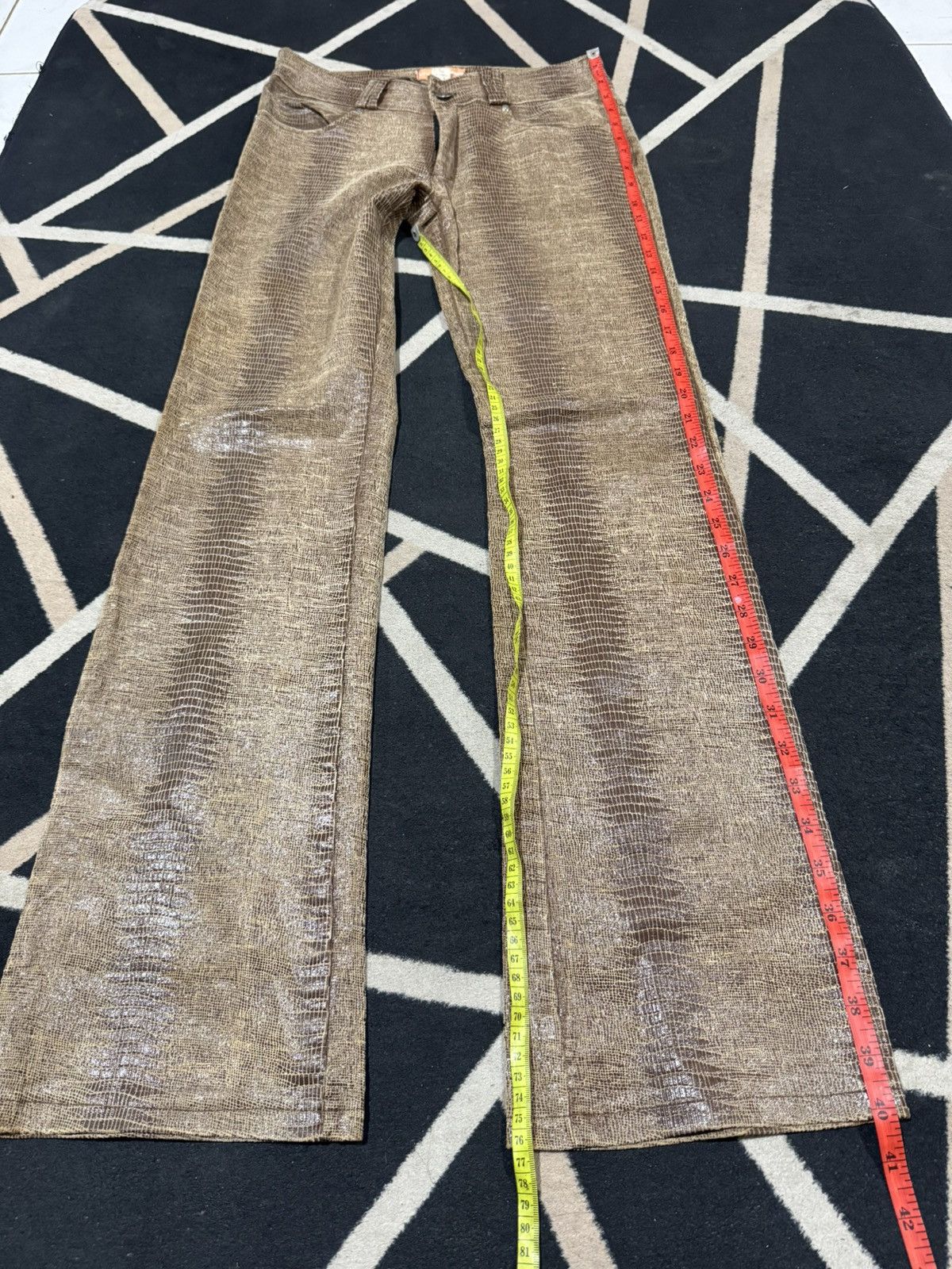 Tornado Mart Flared Waxed Snakeskin Stretch Jeans Japanese Styled Size US 29 - 4 Thumbnail