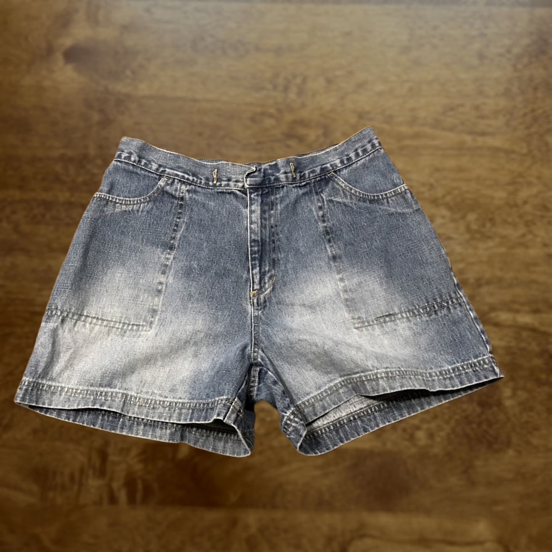 Denime Northcrest Denim Shorts Womens Size 8 Cotton Blue Regular Inseam 4” Flat Front Casual Vintage? No Size 30" / US 8 / IT 44 - 1 Thumbnail