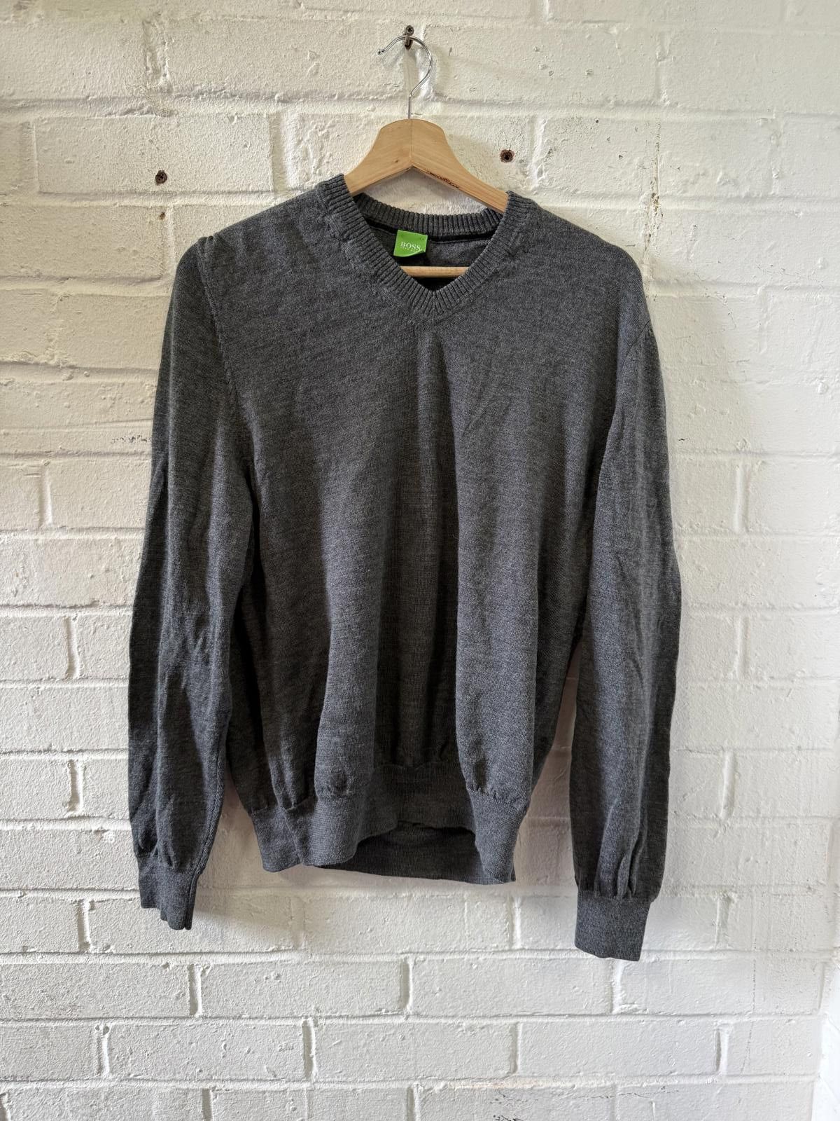 Hugo Boss Hugo Boss Grey V-Neck Sweater P-609 Size US XL / EU 56 / 4 - 1 Thumbnail