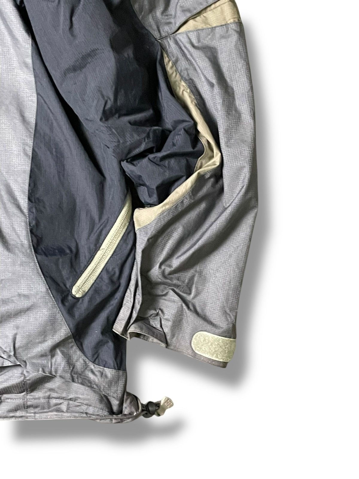 Helly Hansen × Vintage Helly Hansen Waterproof Jacket (54) Size US L / EU 52-54 / 3 - 14 Thumbnail