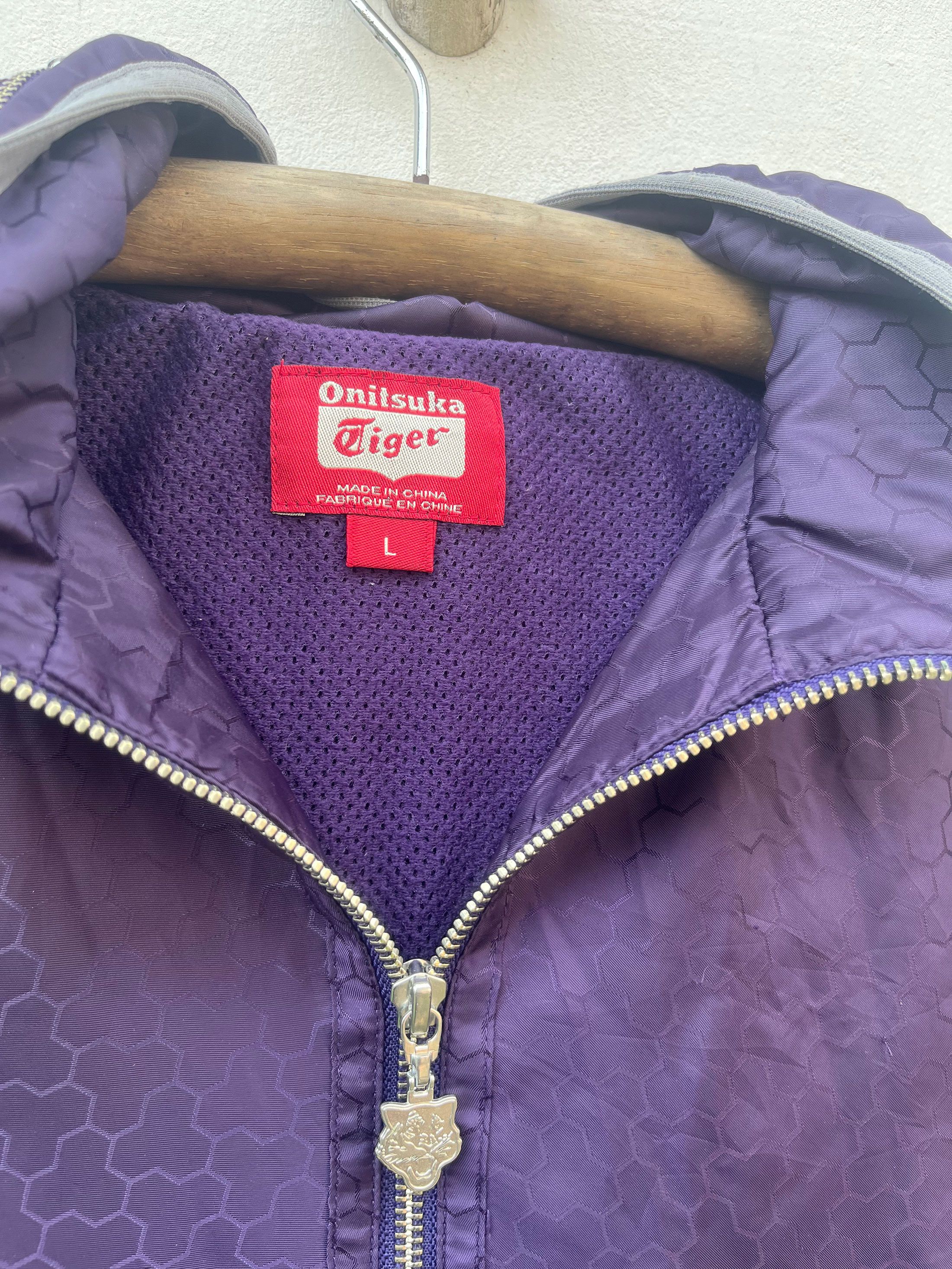 Onitsuka Tiger Onitsuka Tiger Japan Zipper Light Jacket Windbreaker Hoodie Size US L / EU 52-54 / 3 - 3 Thumbnail